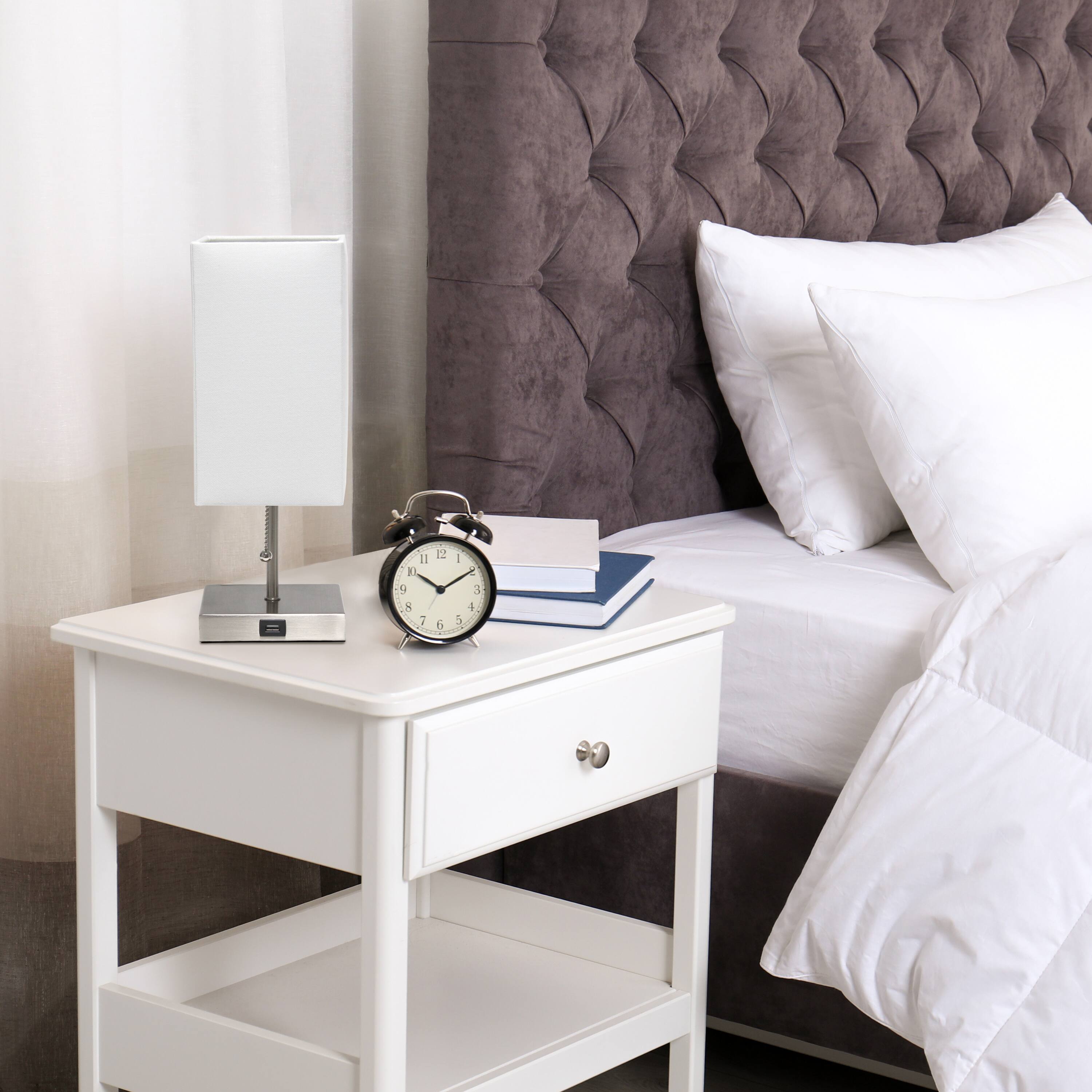 Simple Designs Stick Lamp with USB Charging Port