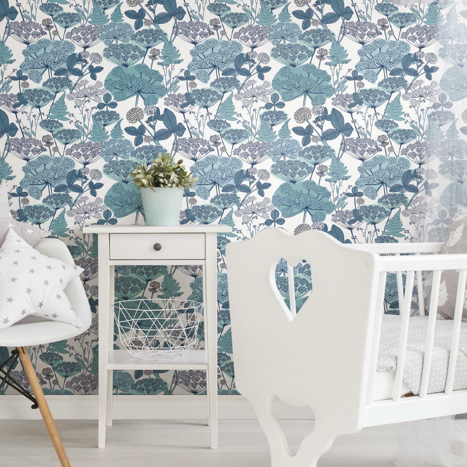 RoomMates Niittypolku Peel &#x26; Stick Wallpaper