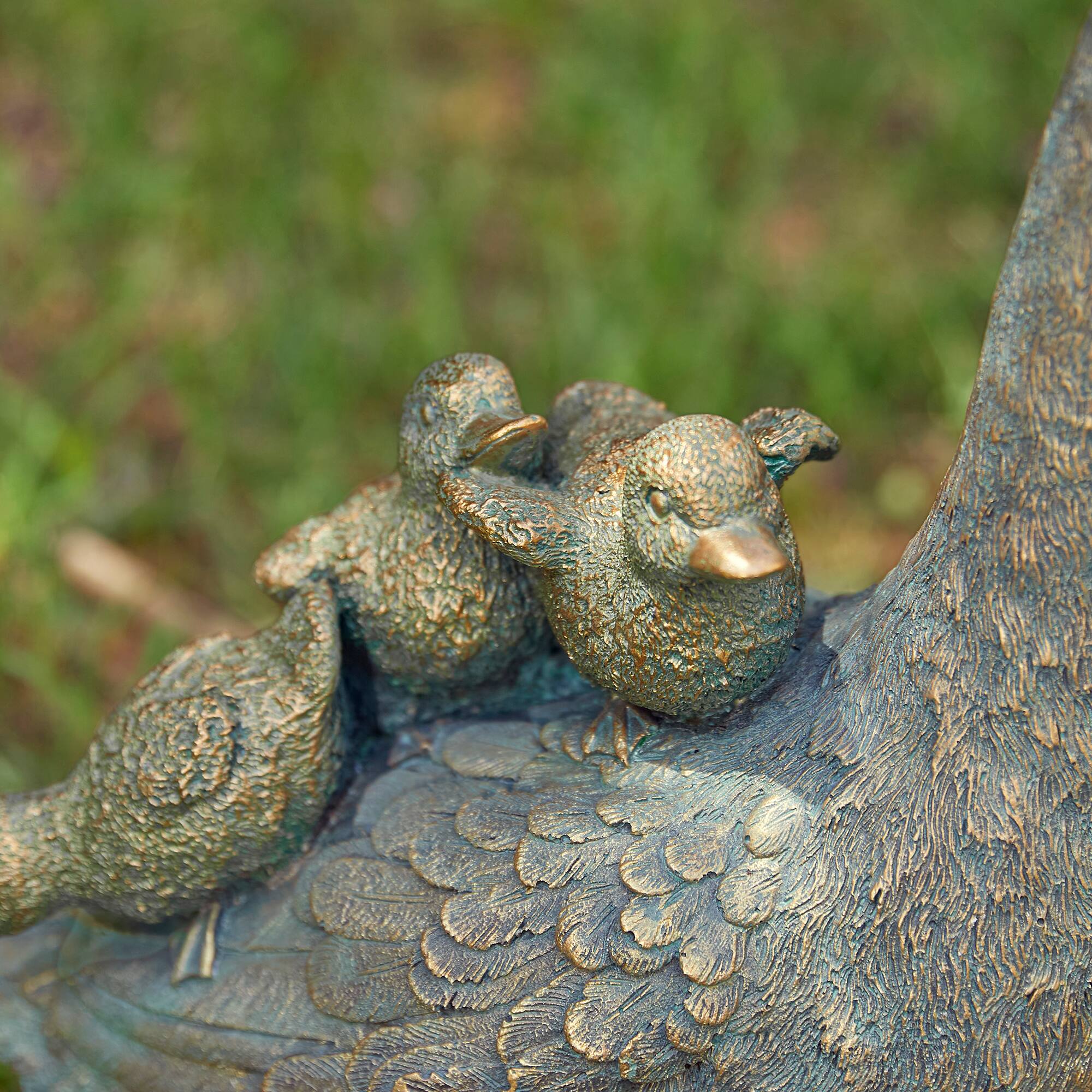 Glitzhome&#xAE; 15&#x22; Faux Bronze Duck Garden Statue