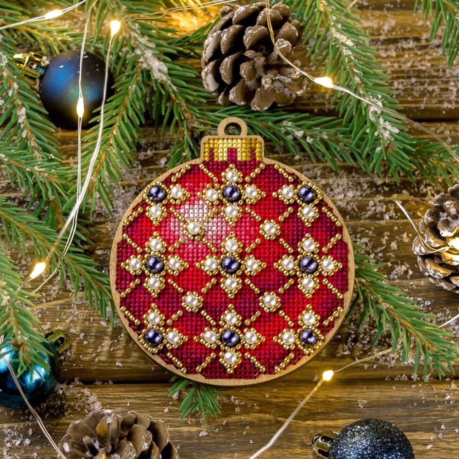 Wonderland Crafts Red &#x26; Gold Ornament Cross-Stitch Kit