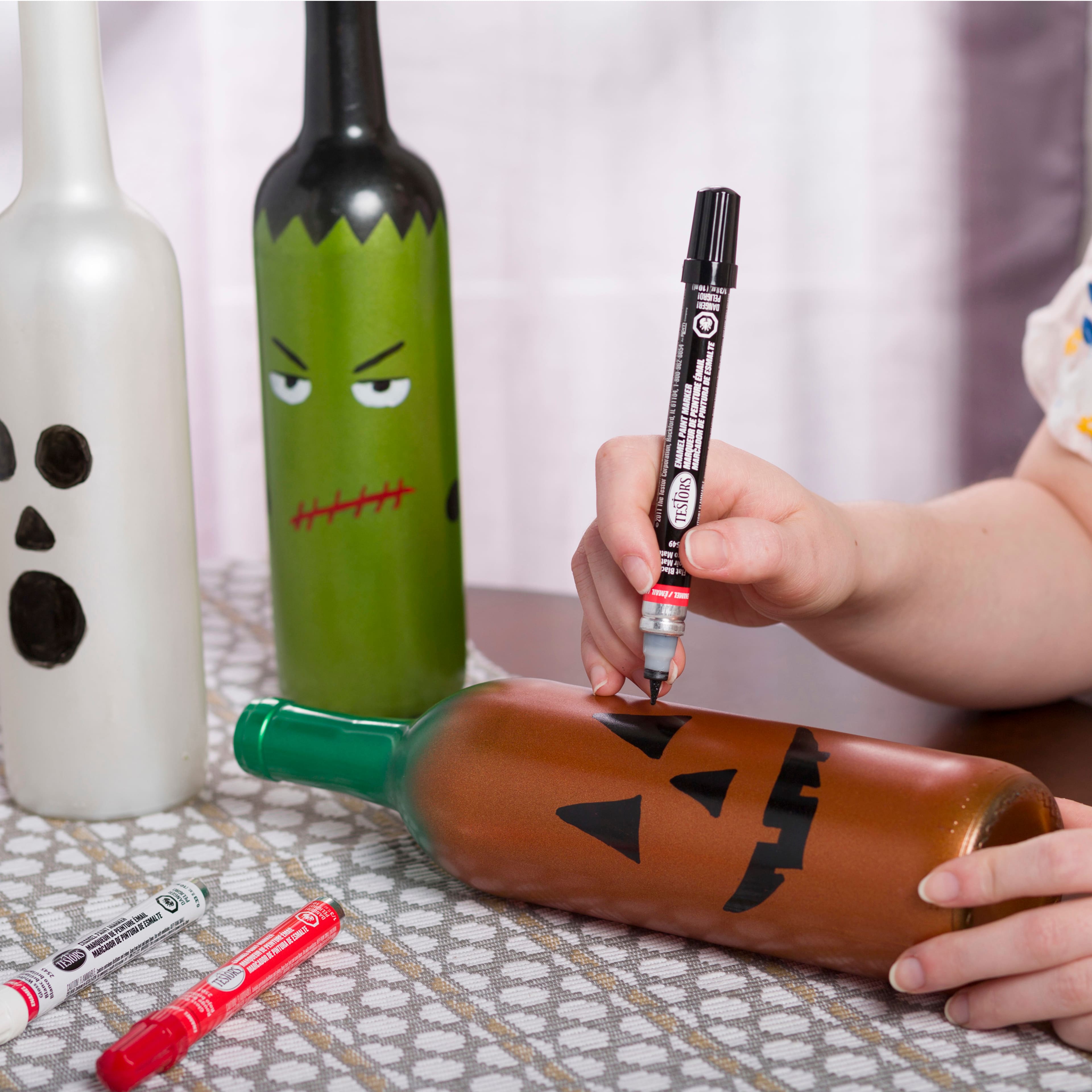 Testors® Glossy Chisel Tip Enamel Marker