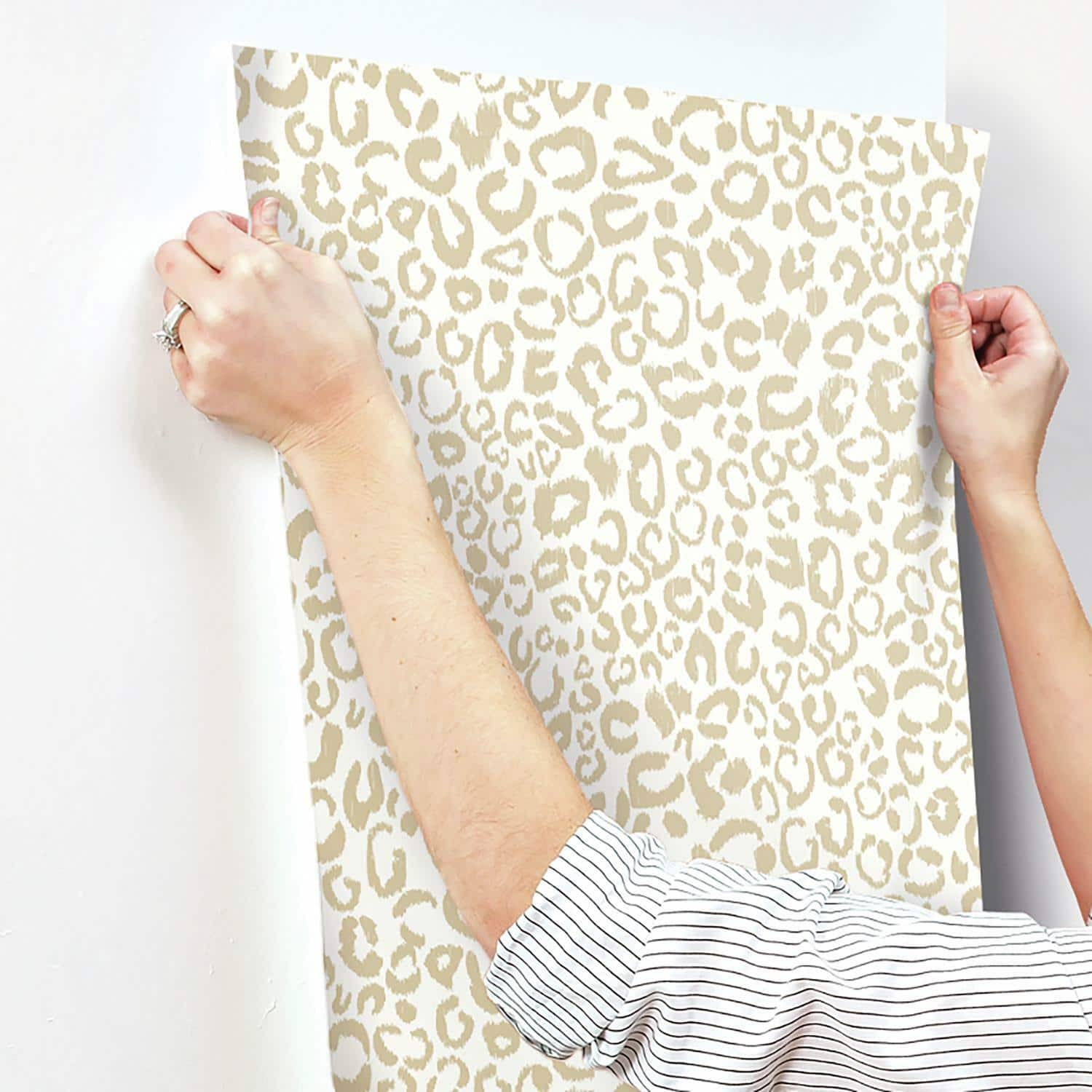 RoomMates Leopard Peel &#x26; Stick Wallpaper