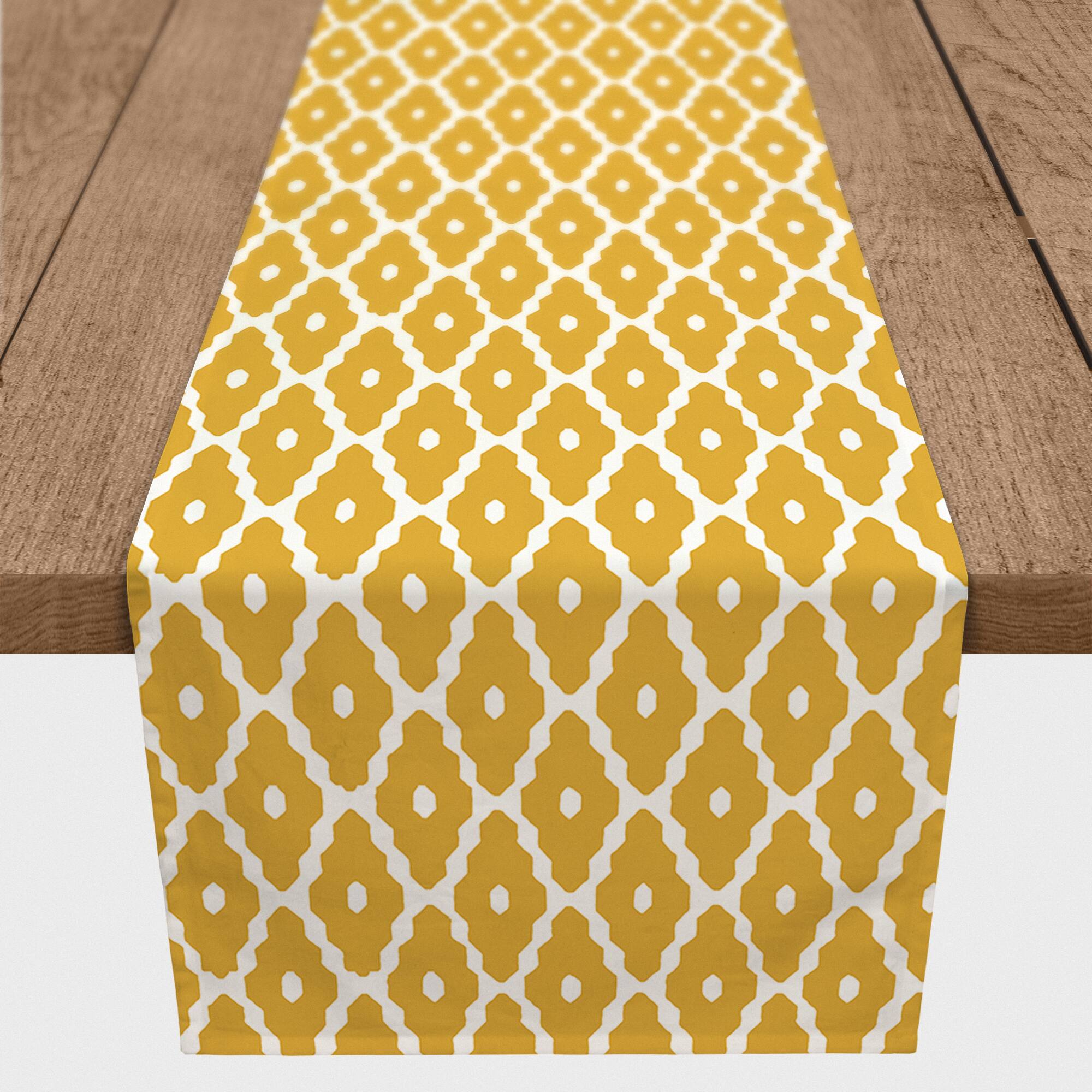 Diamond Zig Zags Indoor/Outdoor Table Runner