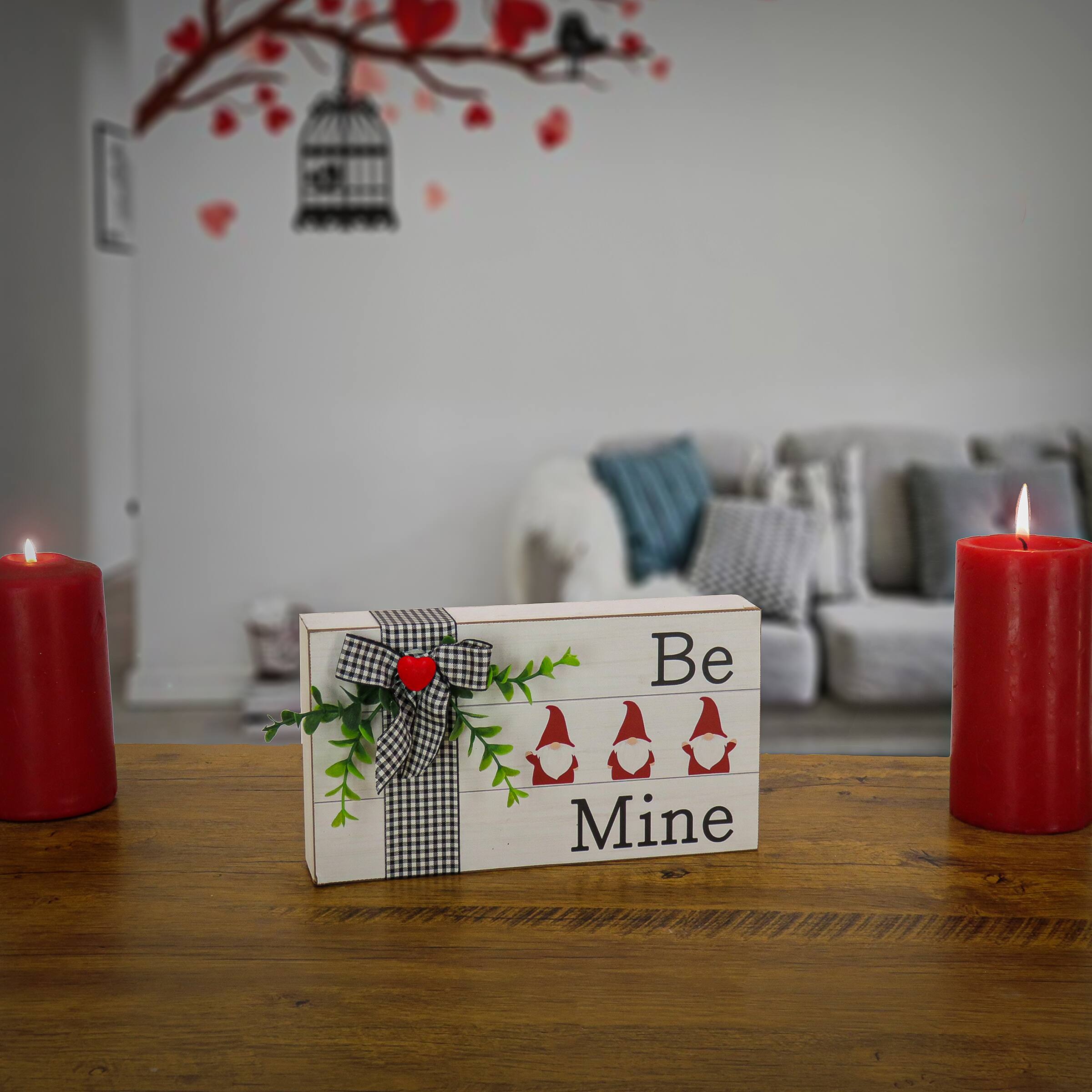 9&#x22; Valentine&#x27;s Day Collection White &#x27;Be Mine&#x27; Tabletop Decoration