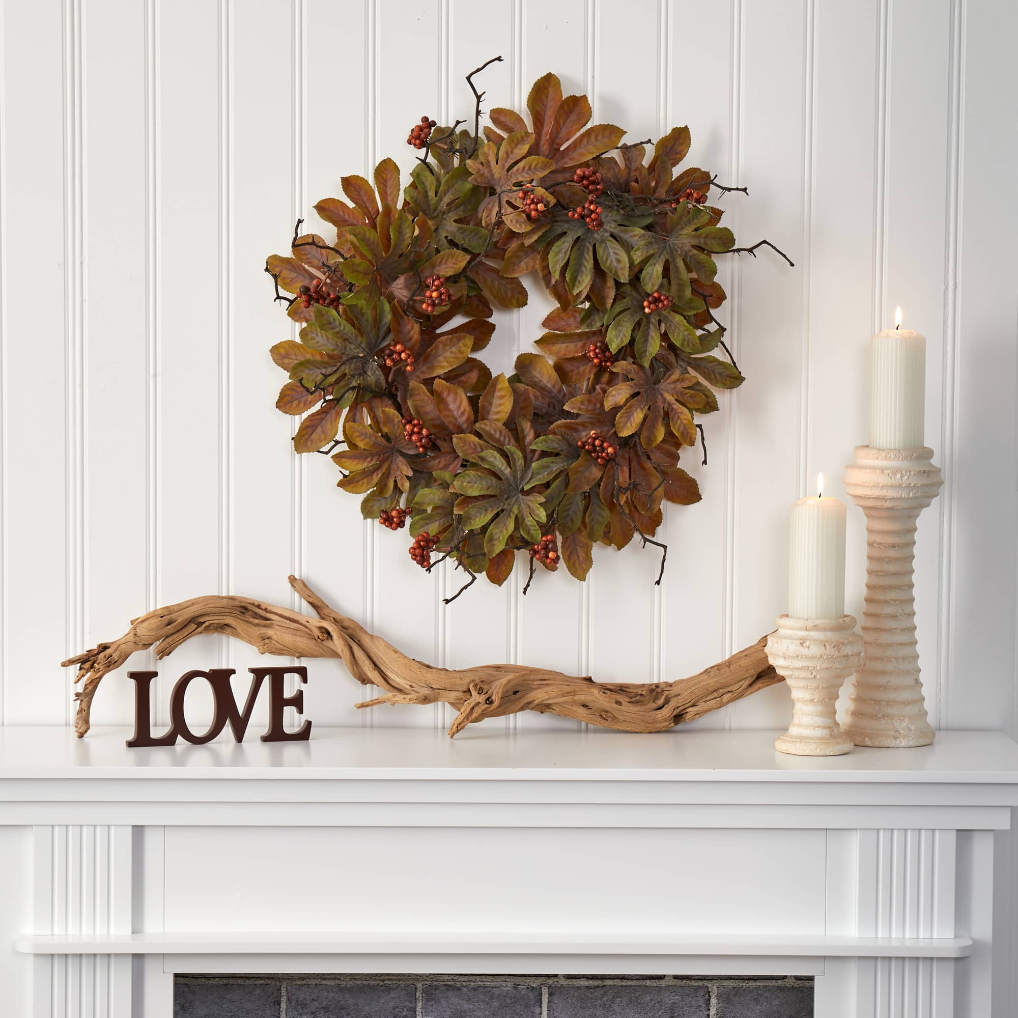 24&#x22; Fatsia &#x26; Berries Autumn Wreath