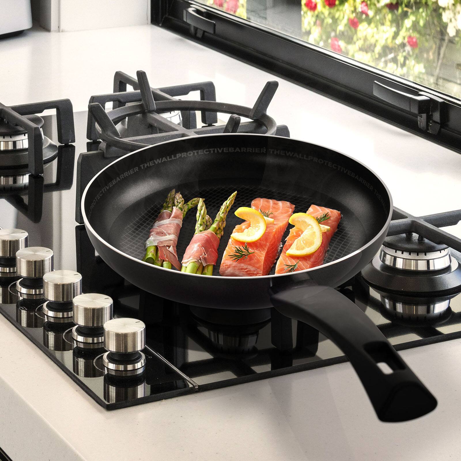 Gibson Home&#xAE; Piletti 10&#x27;&#x27; Aluminum Frying Pan