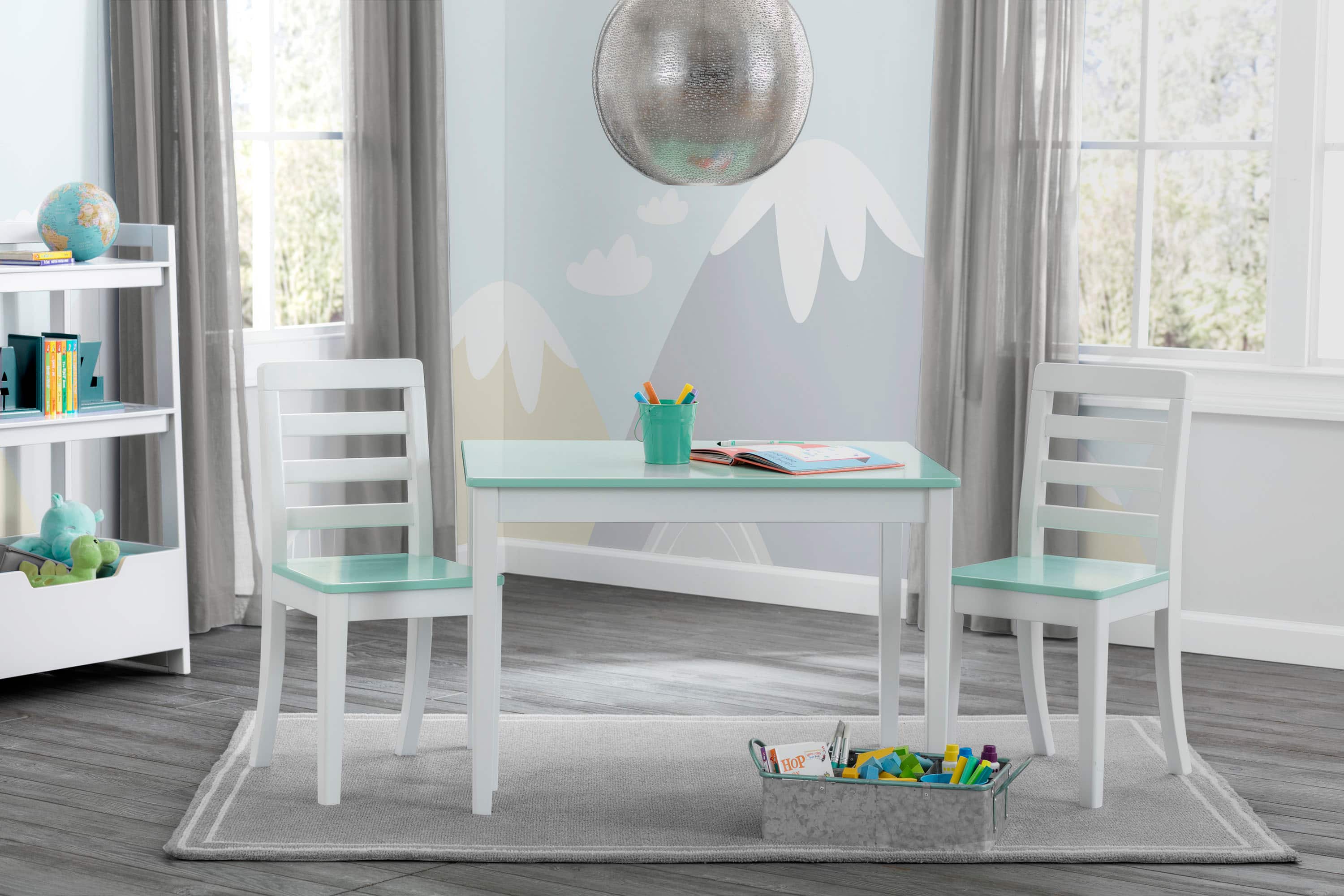 Delta Children Gateway Table & 2 Chairs Set