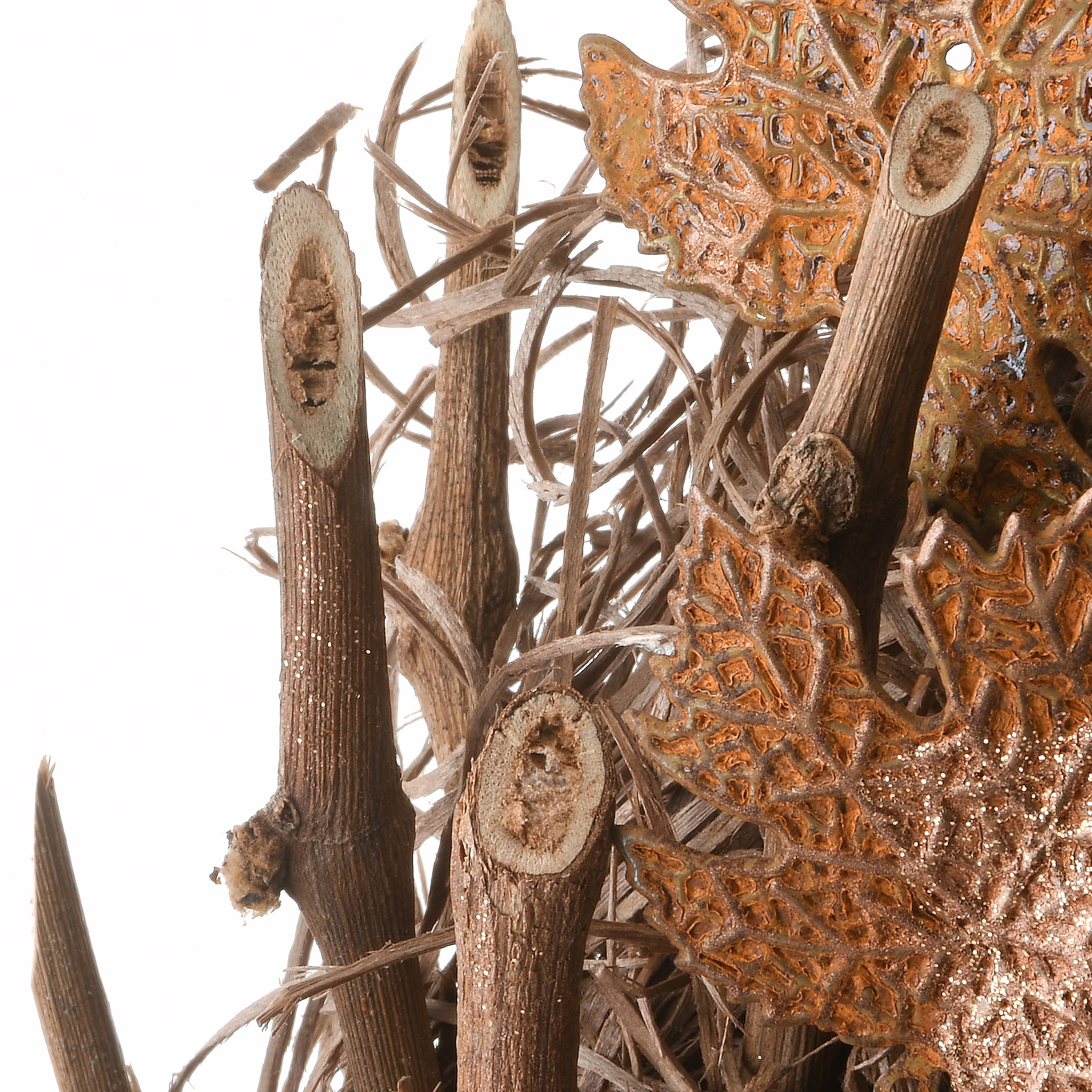 18&#x22; Harvest Brown Maple Leaves Wreath