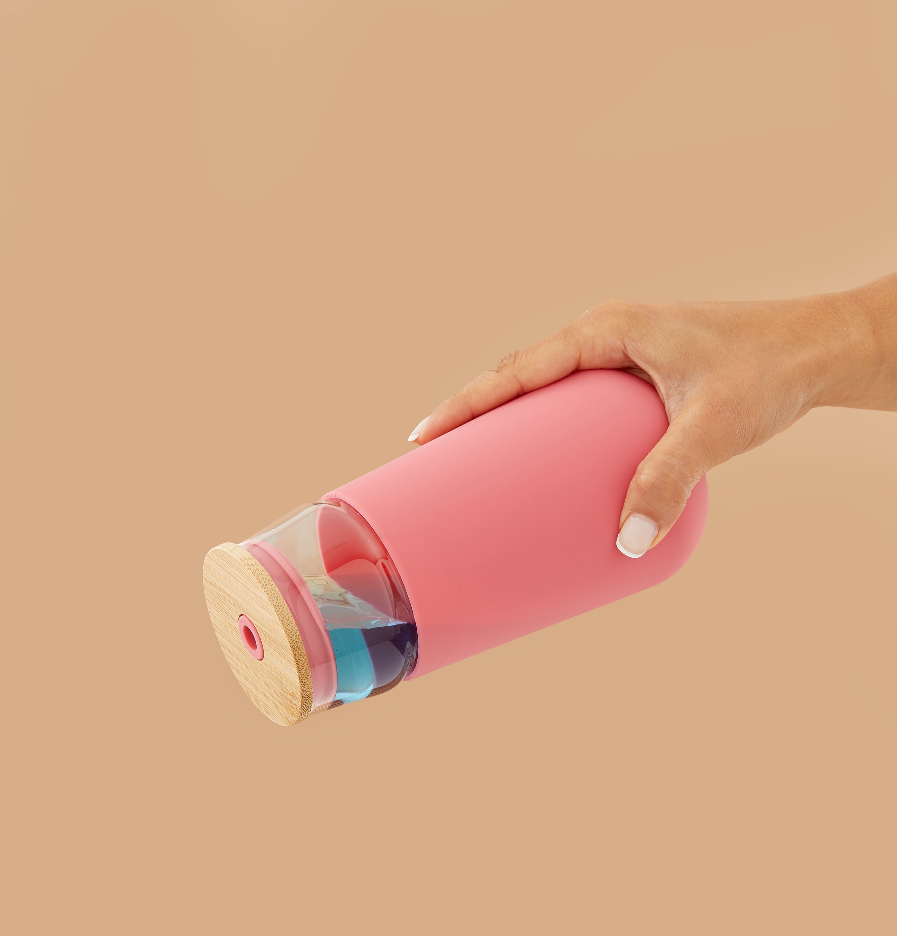 JoyJolt® 20oz. Glass Tumbler with Straws & Silicone Sleeve