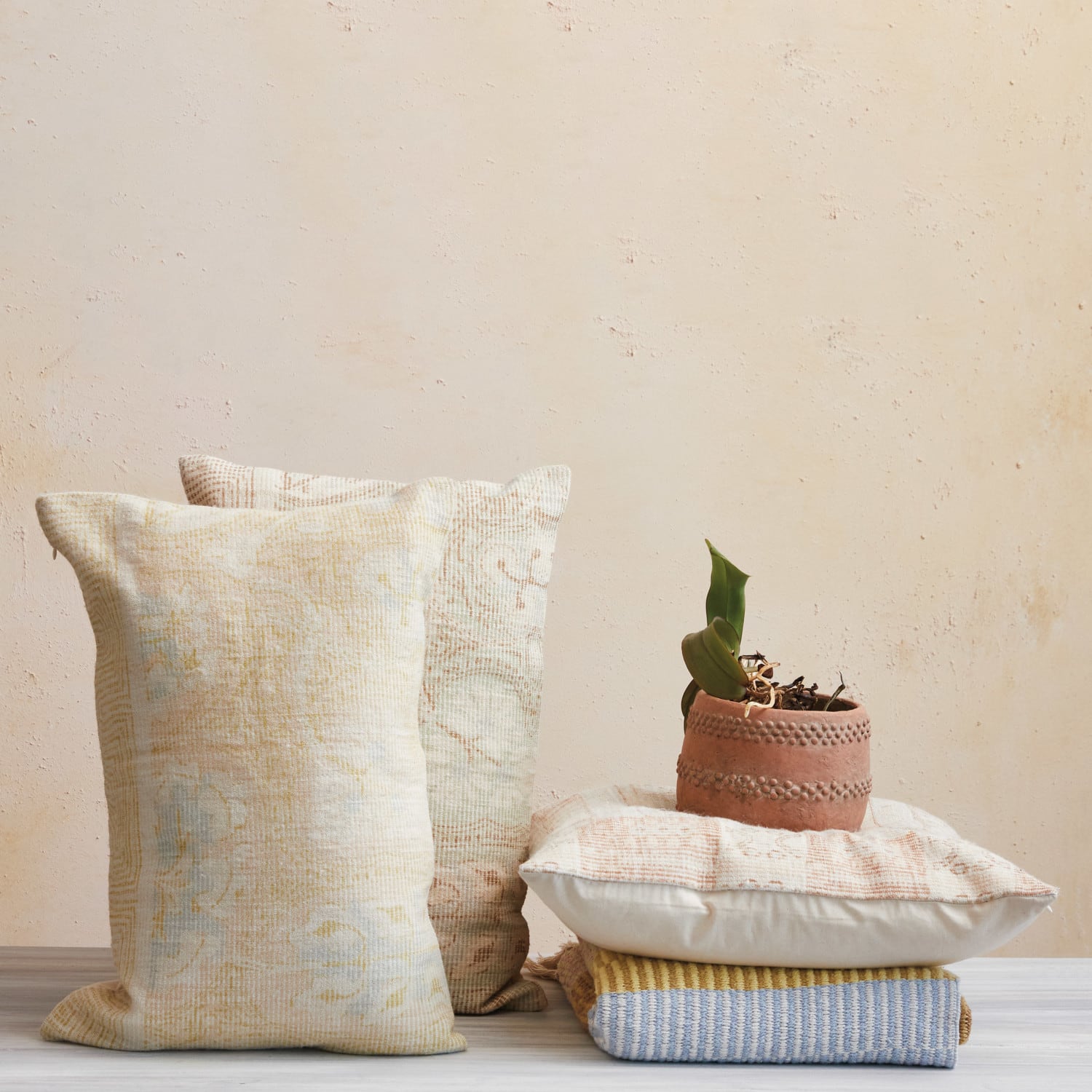 Hello Honey&#xAE; 24&#x22; x 16&#x22; Multicolor Cotton Chenille Lumbar Pillow Set