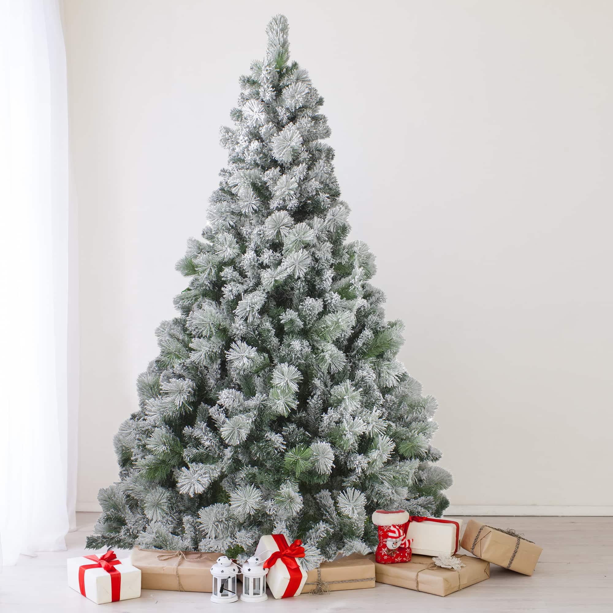 7.5ft. Unlit Flocked Somerset Spruce Artificial Christmas Tree
