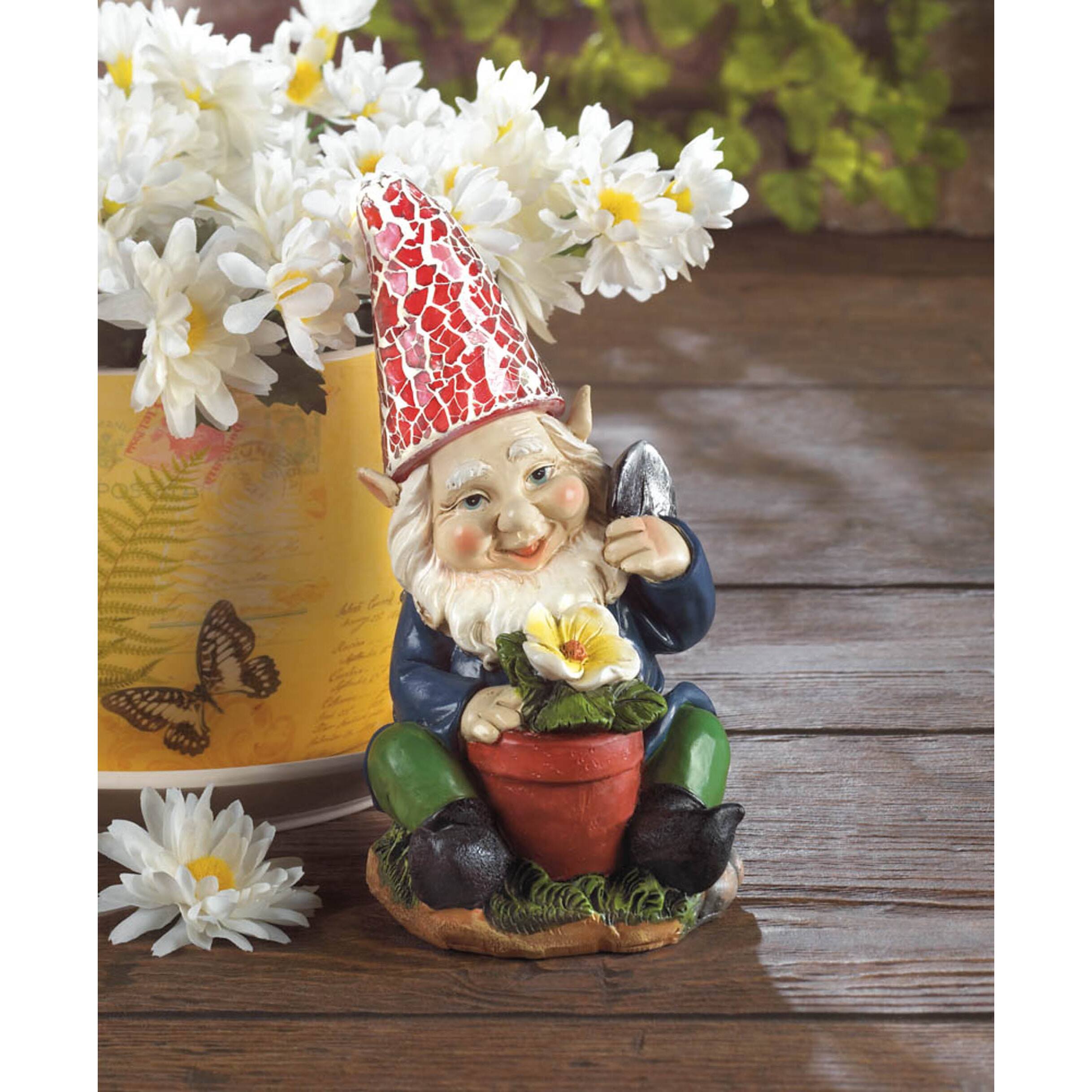 7" Gardening Gnome Solar Statue