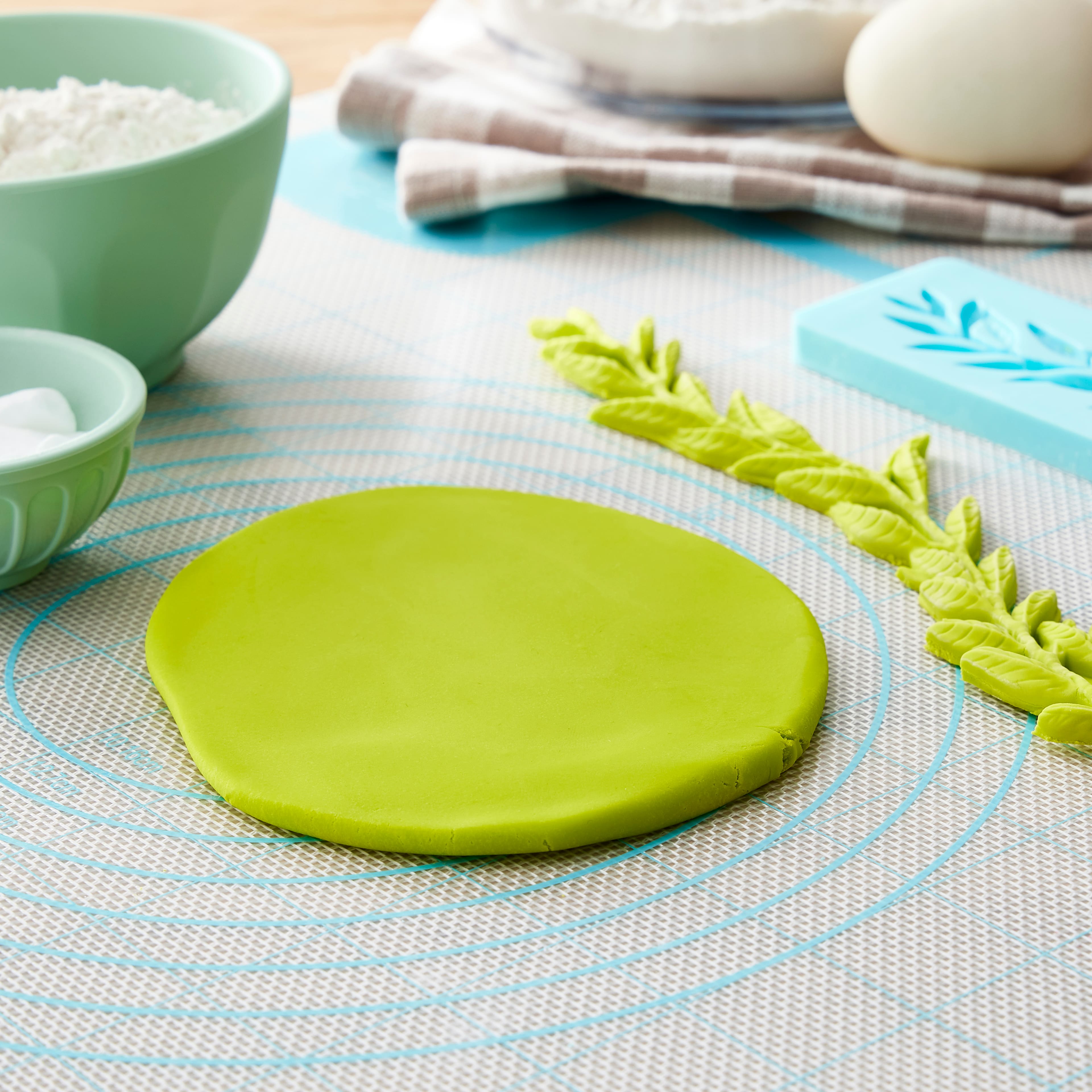 Satin Ice&#xAE; Ready-To-Use Fondant, 4.4oz.