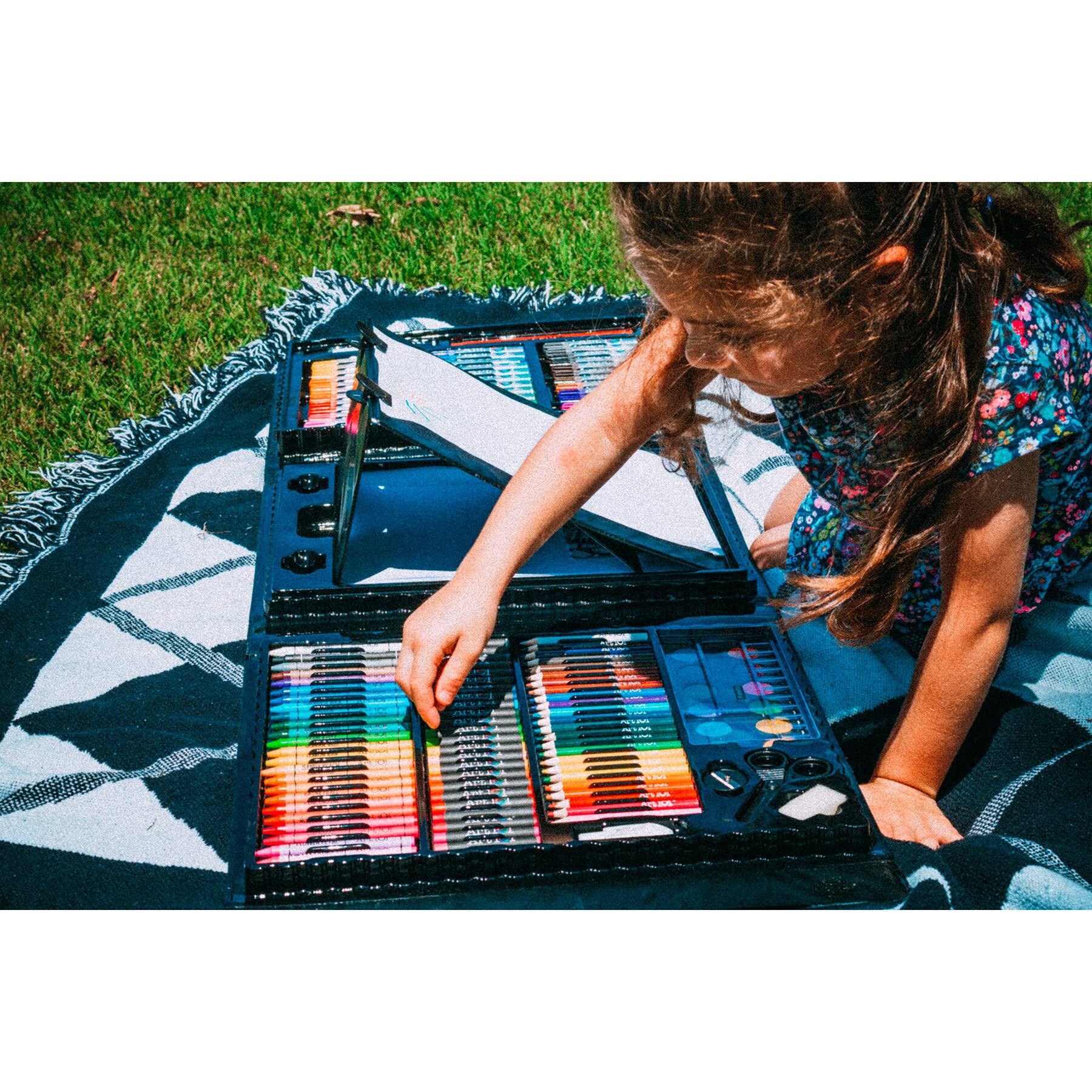 Art 101® Budding Artist® Doodle & Color Pop-Up Easel Art Set