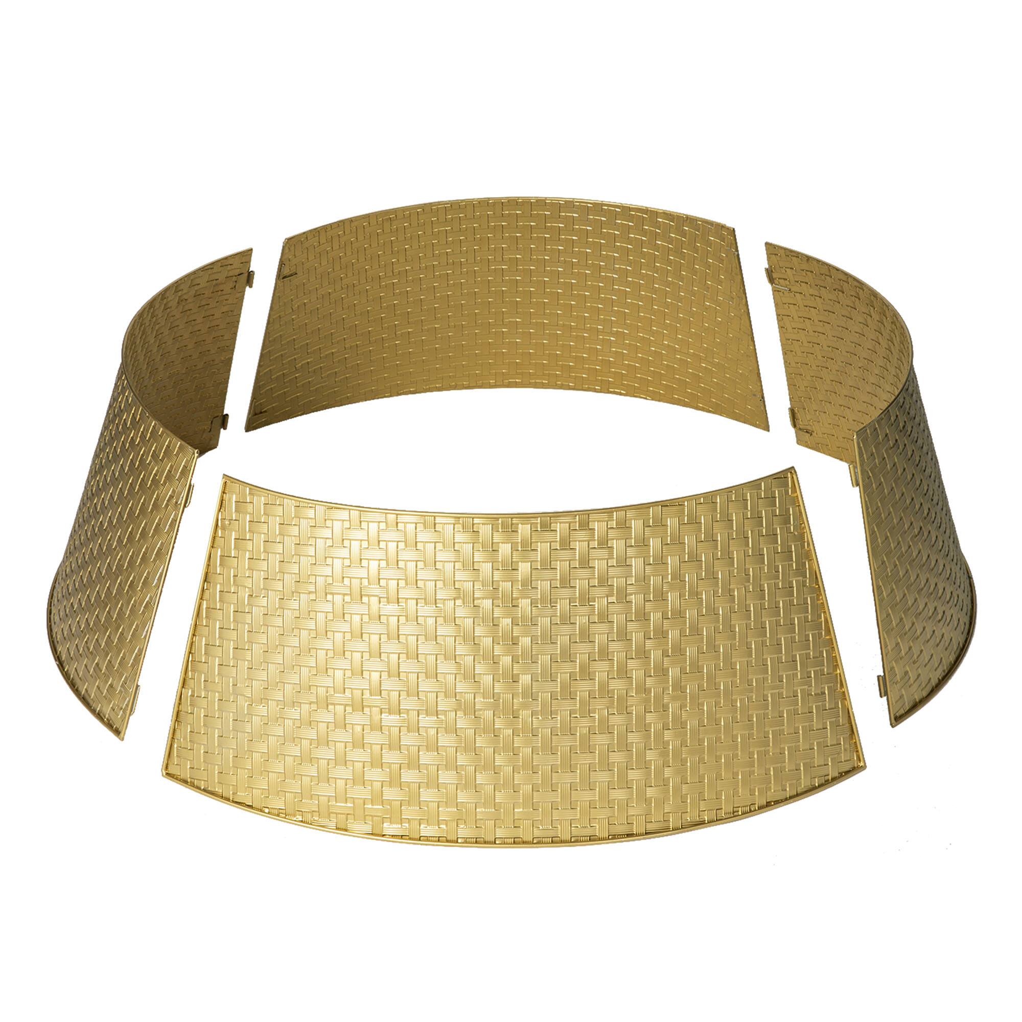 Glitzhome&#xAE; 3ft. Gold Weave Metal Tree Collar