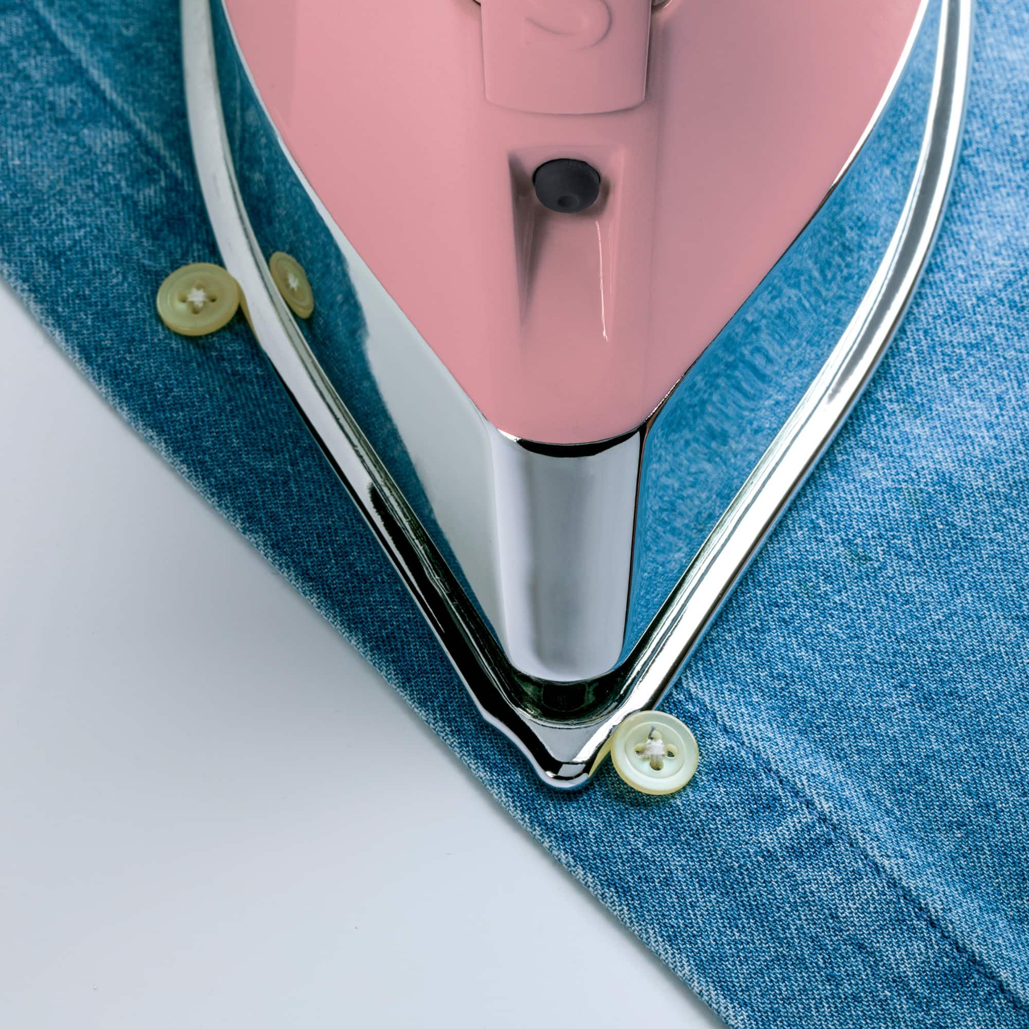 SINGER&#xAE; SteamCraft Pink Iron