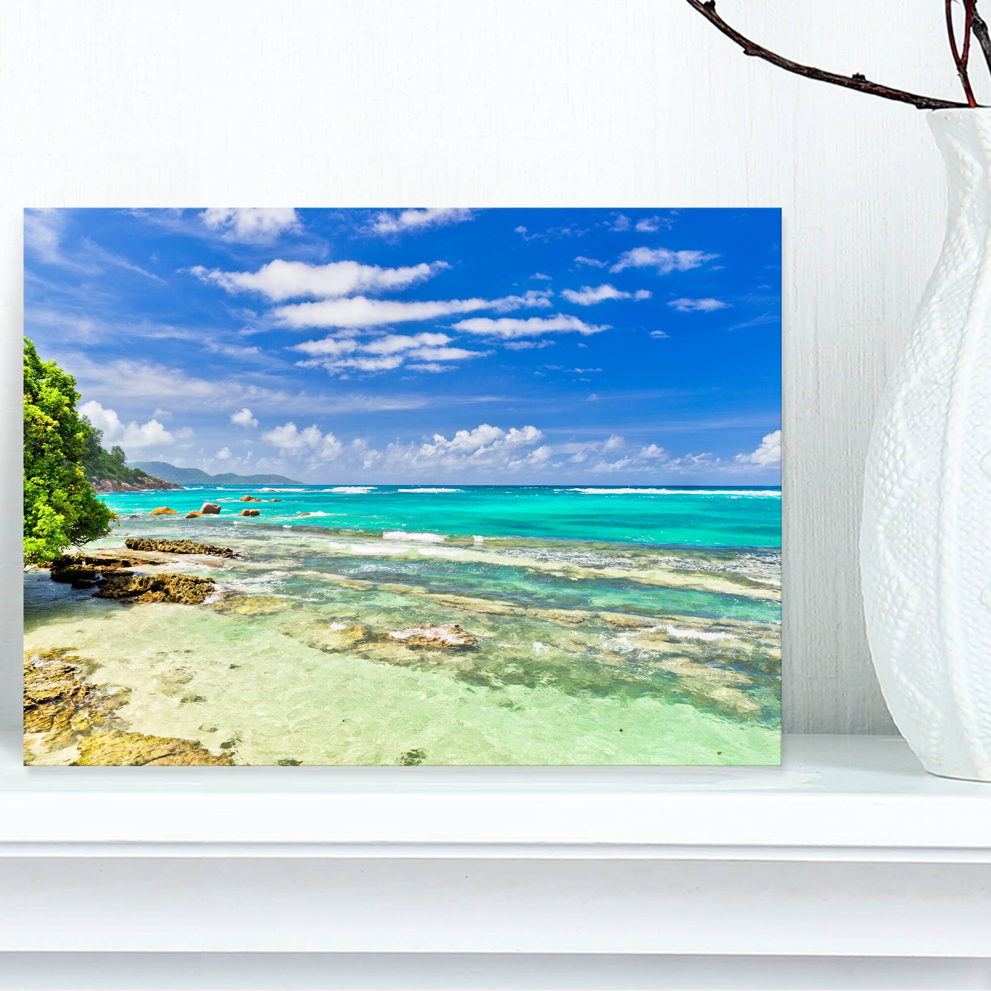 Designart - Tranquil Seychelles Tropical Beach - Modern Seascape Canvas Artwork