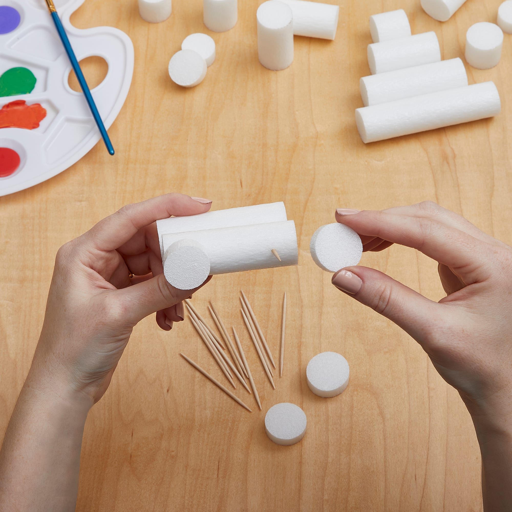FloraCraft&#xAE; CraftF&#x14D;M&#xAE; 1&#x22; x 2&#x22; White Foam Rods, 24ct.