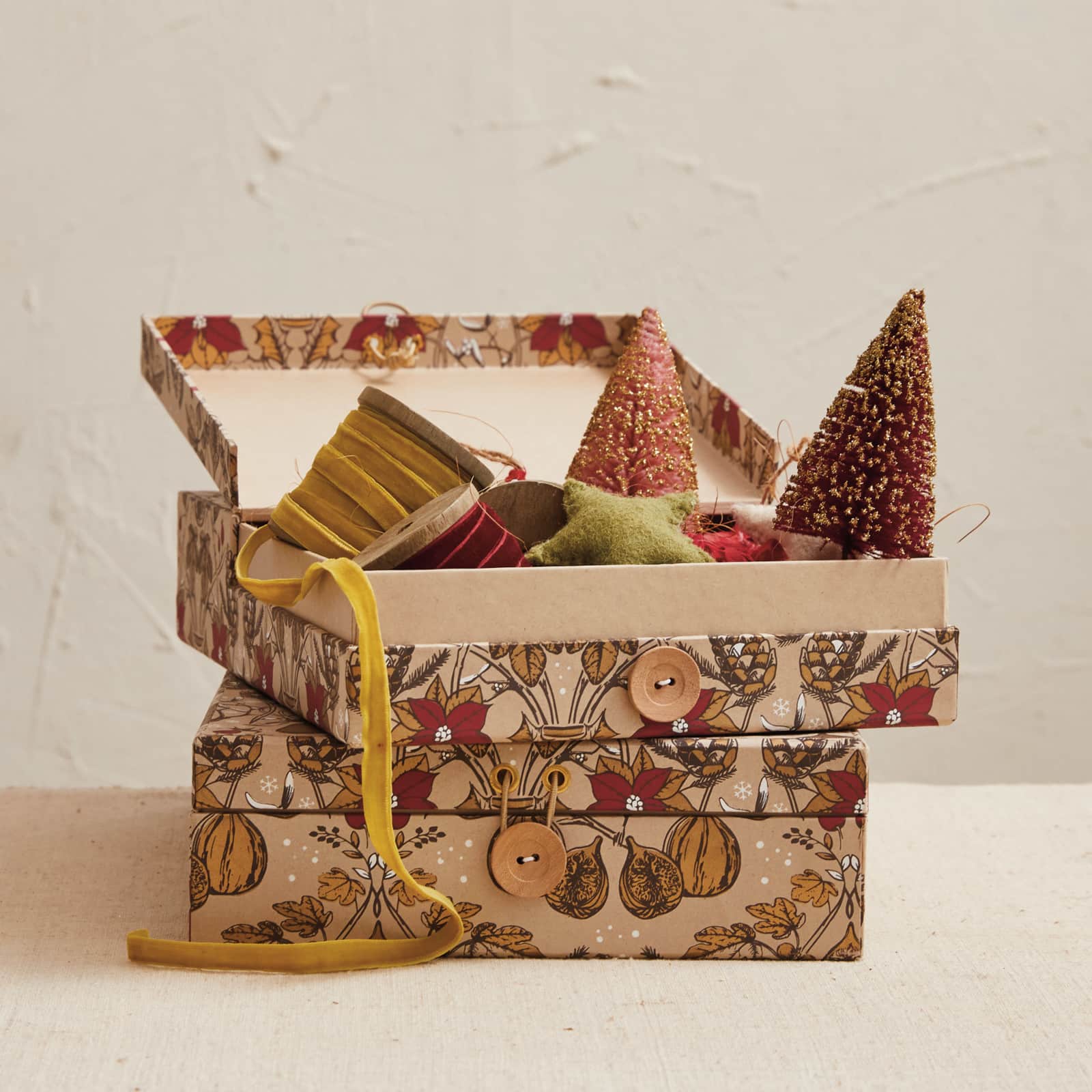 Hello Honey&#xAE; Multicolor Floral Wide Paper Gift Box Set