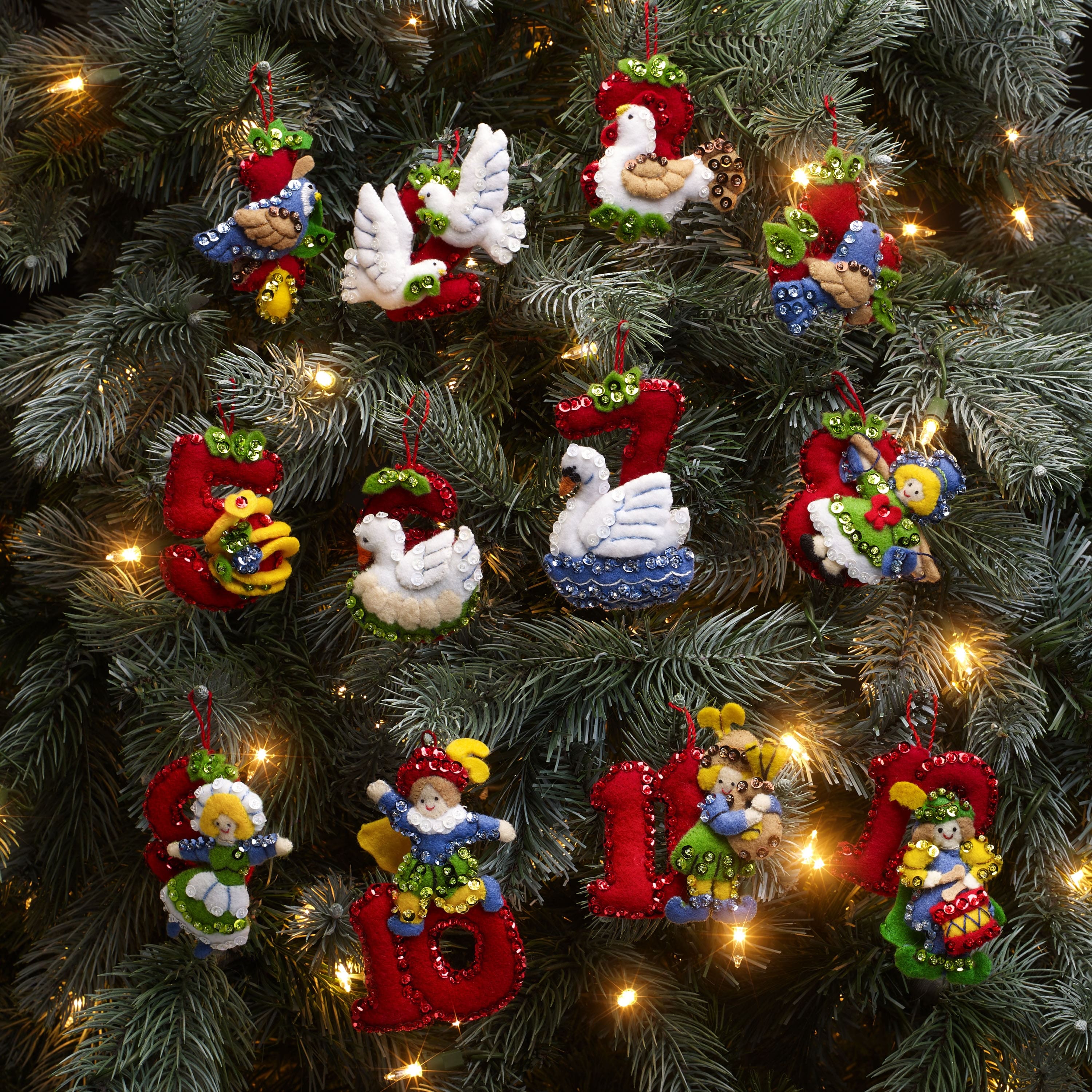 Bucilla&#xAE; Twelve Days of Christmas Felt Ornaments Applique Kit Set
