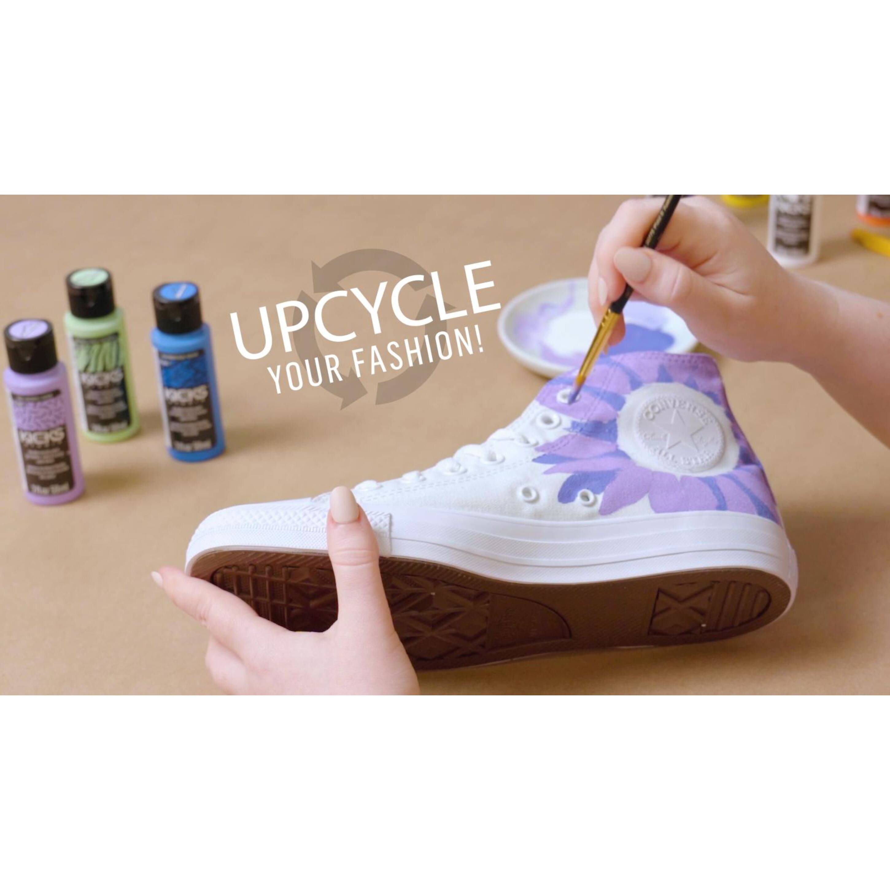Kicks&#x2122; Studio Flexible Acrylic Paint Set