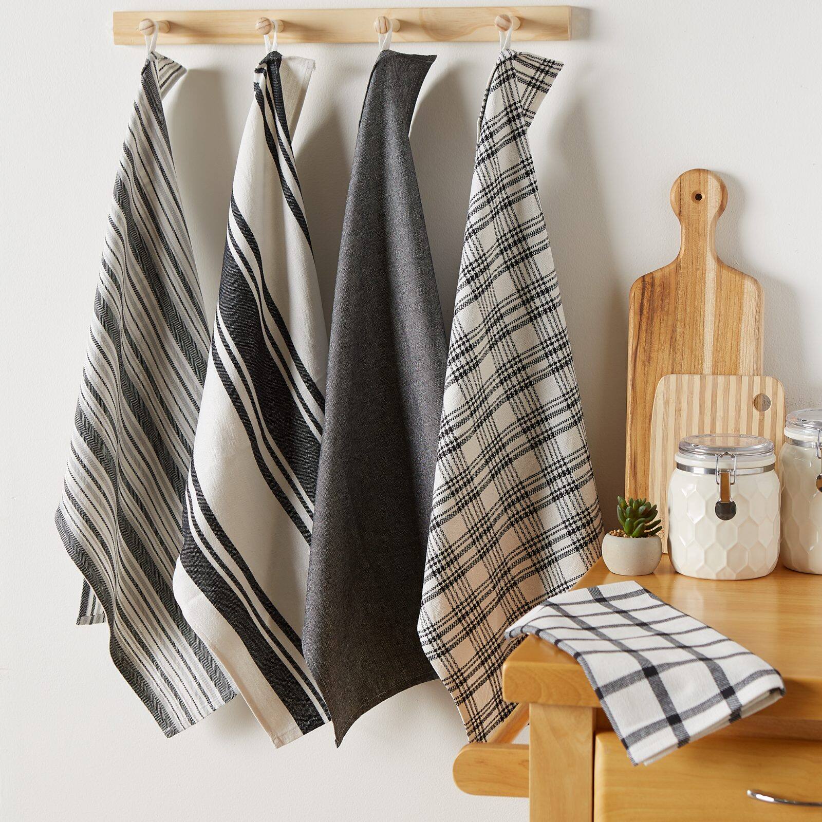 DII&#xAE; Assorted Black Woven Dishtowels Set
