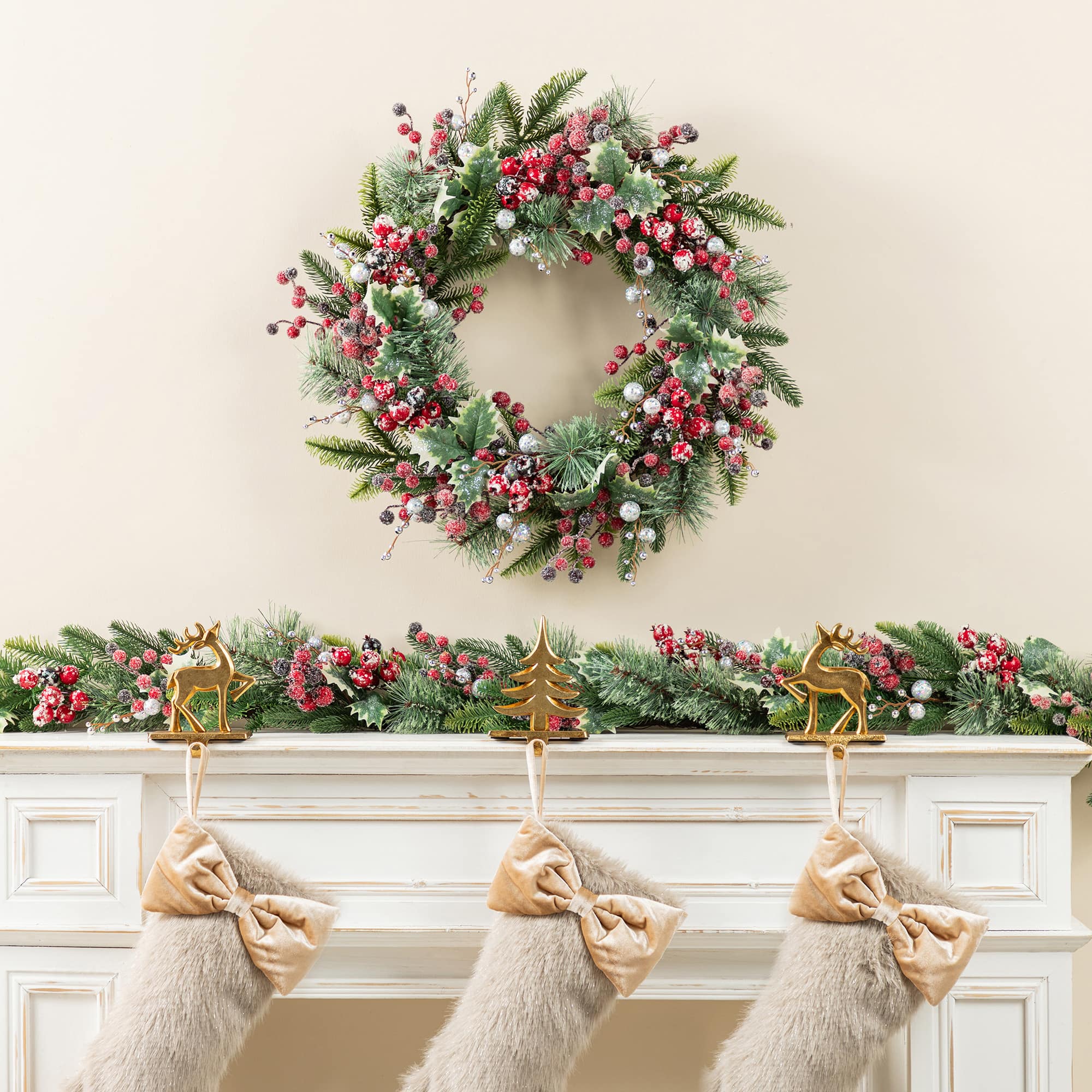 Glitzhome&#xAE; 24&#x22;D Christmas Red Pomegranate Berry &#x26; Holy Leaf Wreath