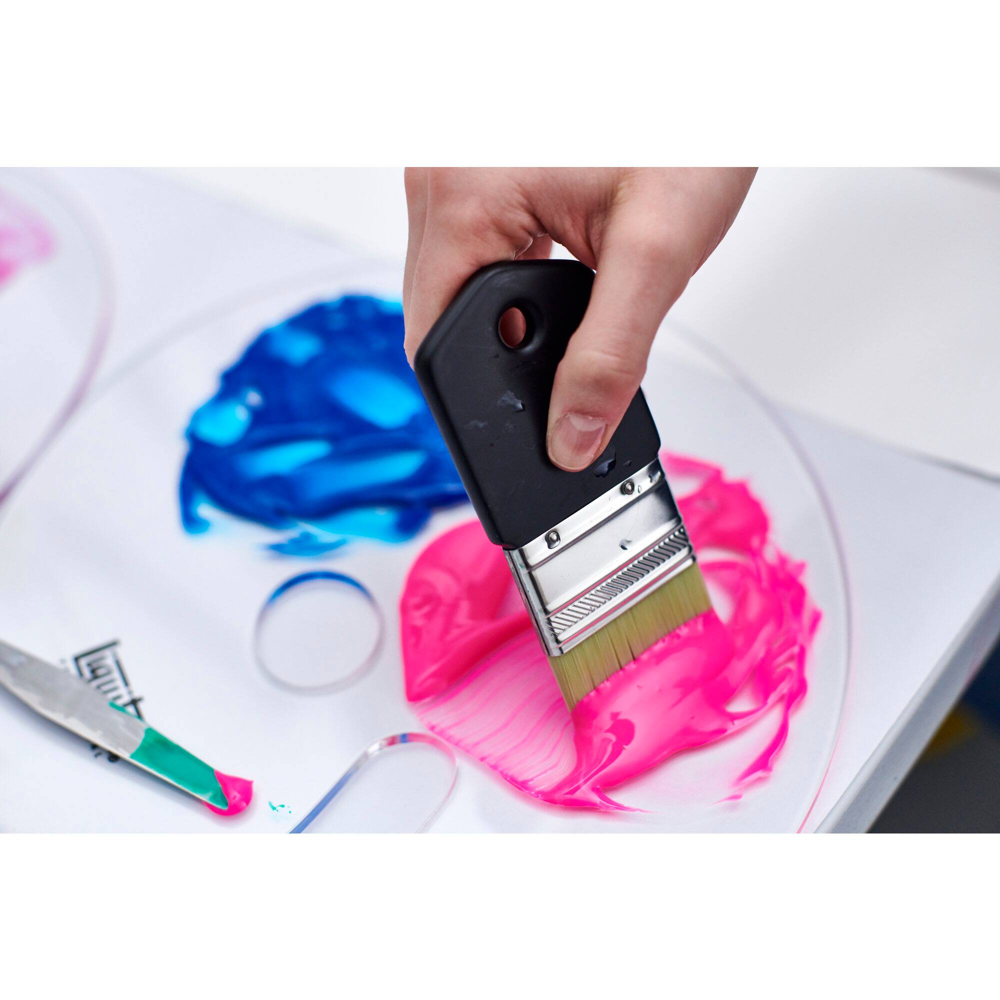 Liquitex® Acrylic Mediums Soluvar® Gloss Varnish