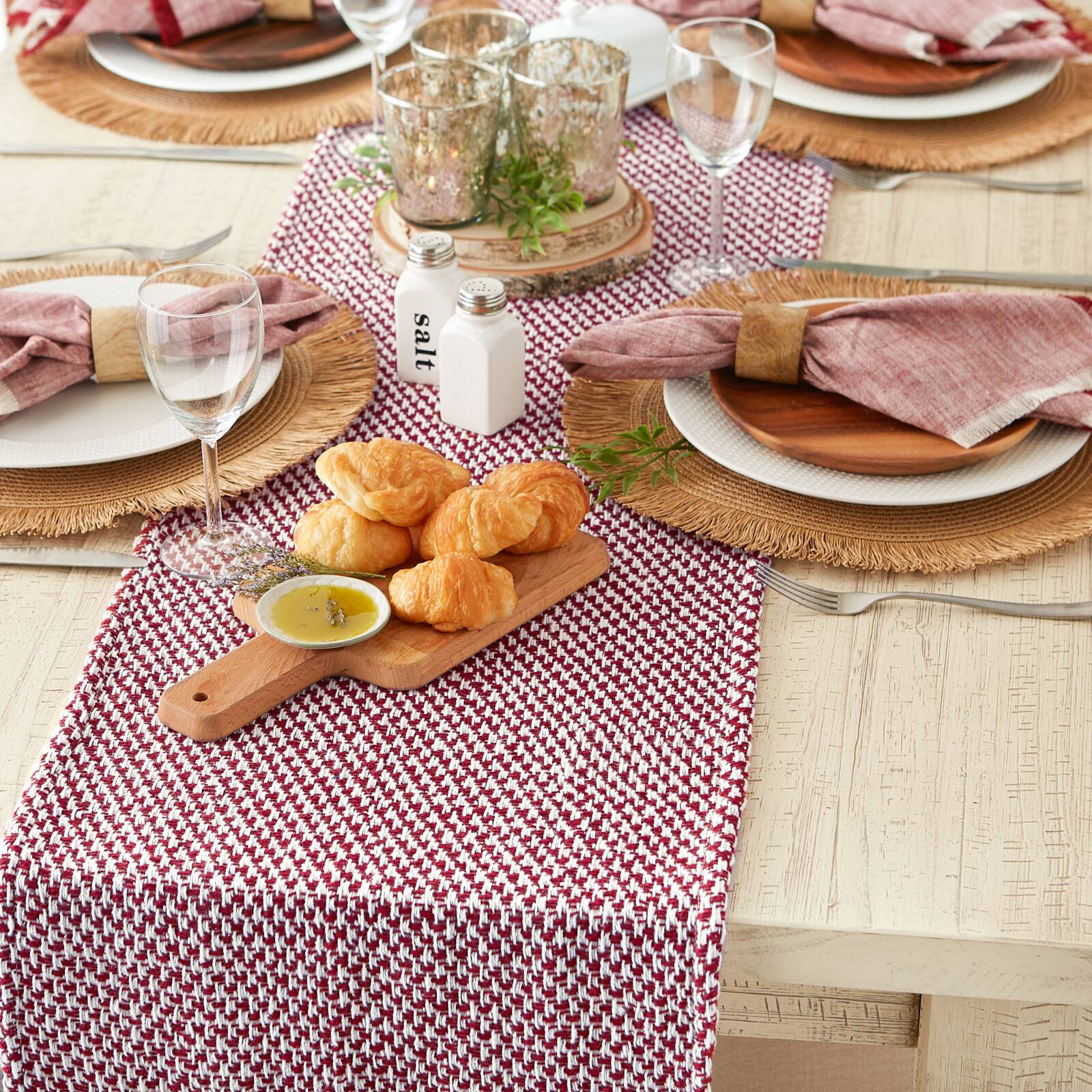 DII&#xAE; 72&#x22; Woven Table Runner