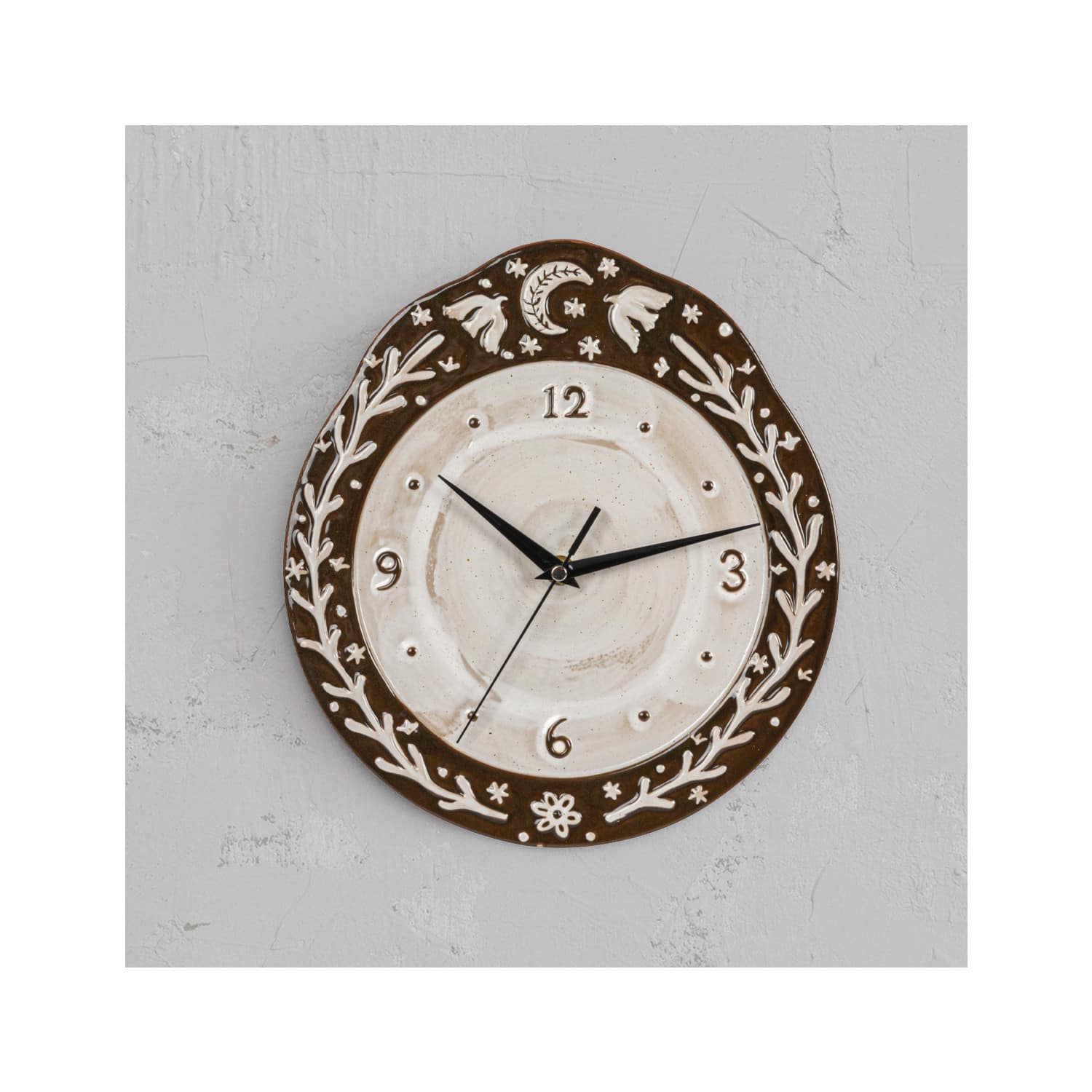 Brown &#x26; White Night Sky Embossed Stoneware Clock