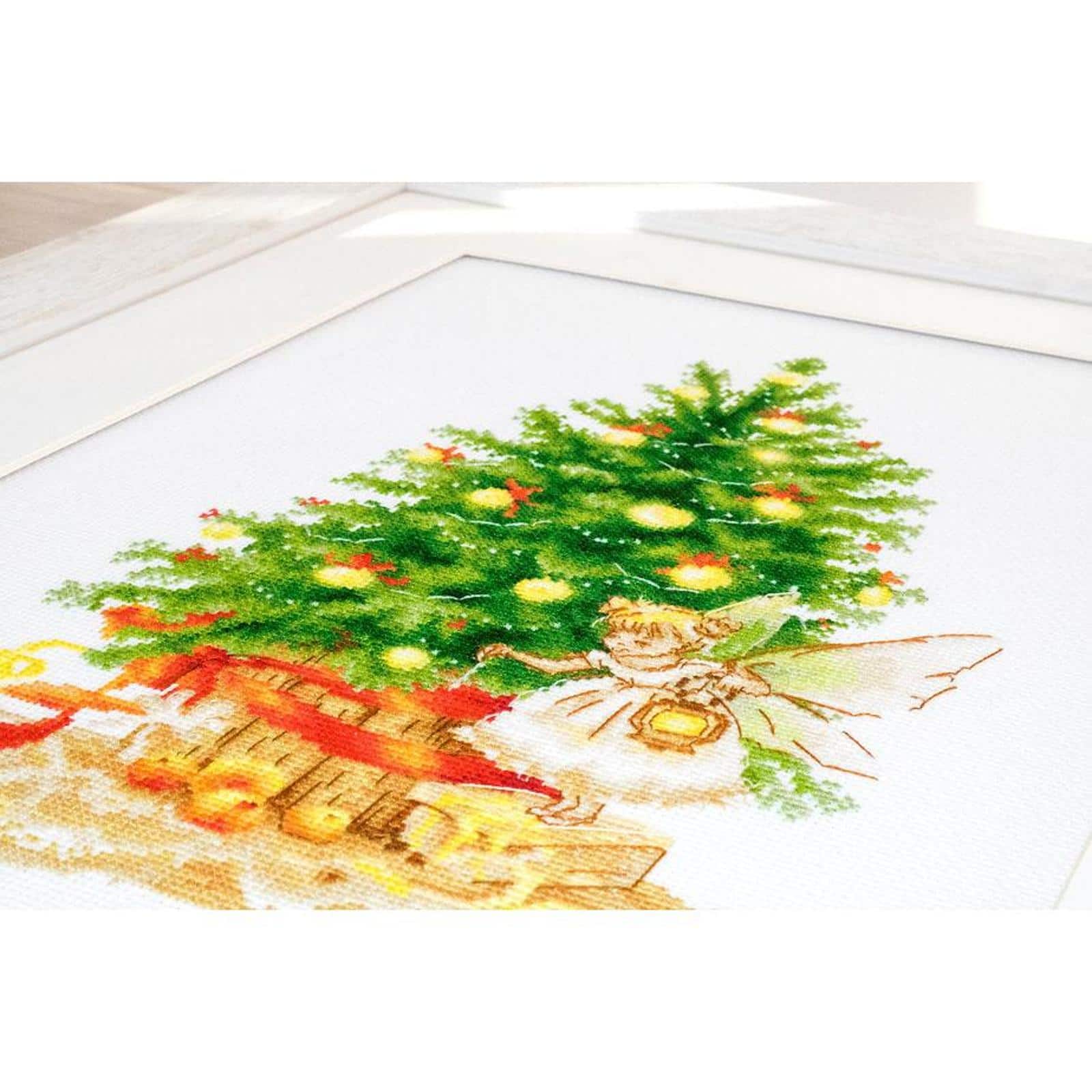 Luca-S Christmas Tree Counted Cross Stitch Kit