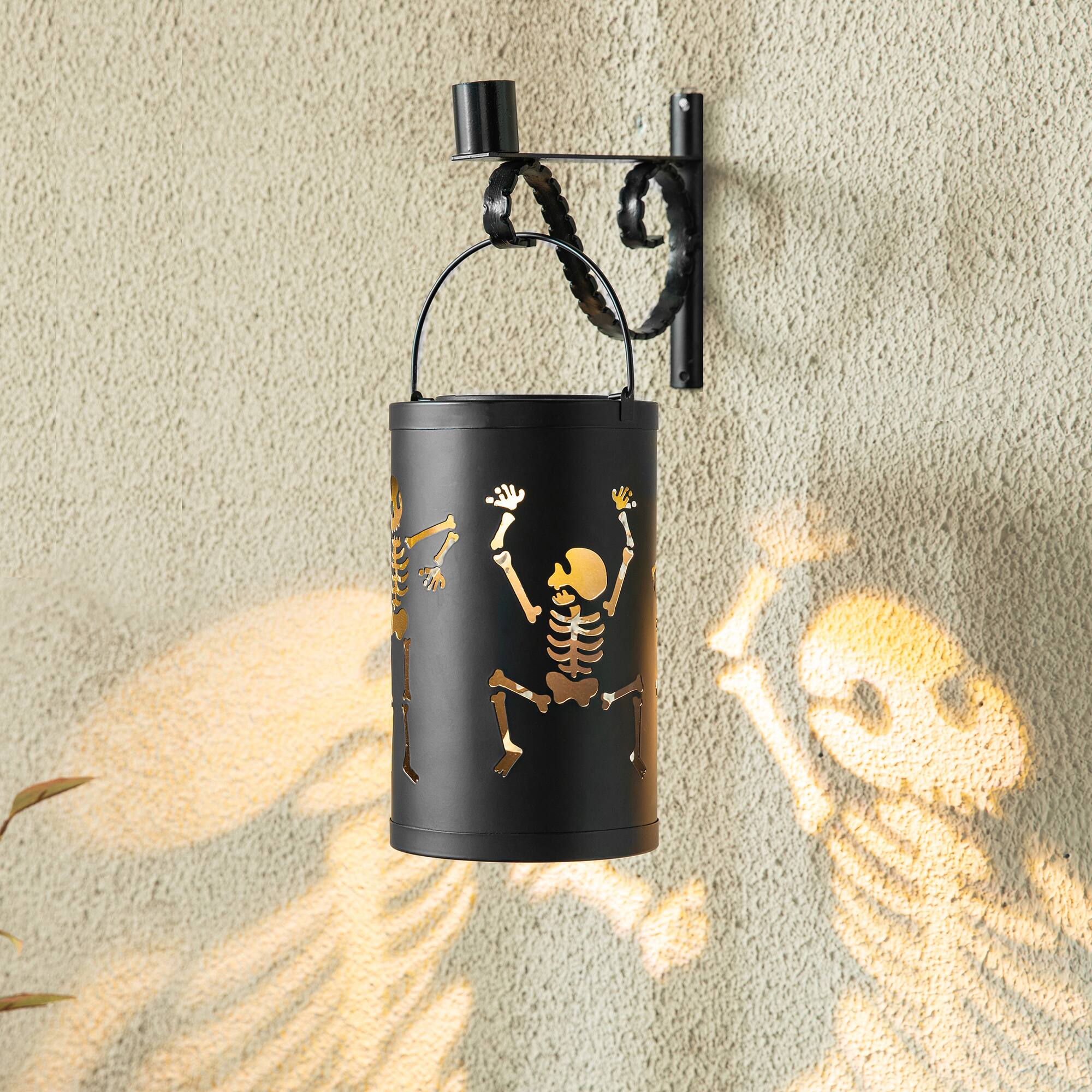 Glitzhome&#xAE; 10.75&#x22; Halloween Metal Skeleton Solar Powered LED Lantern