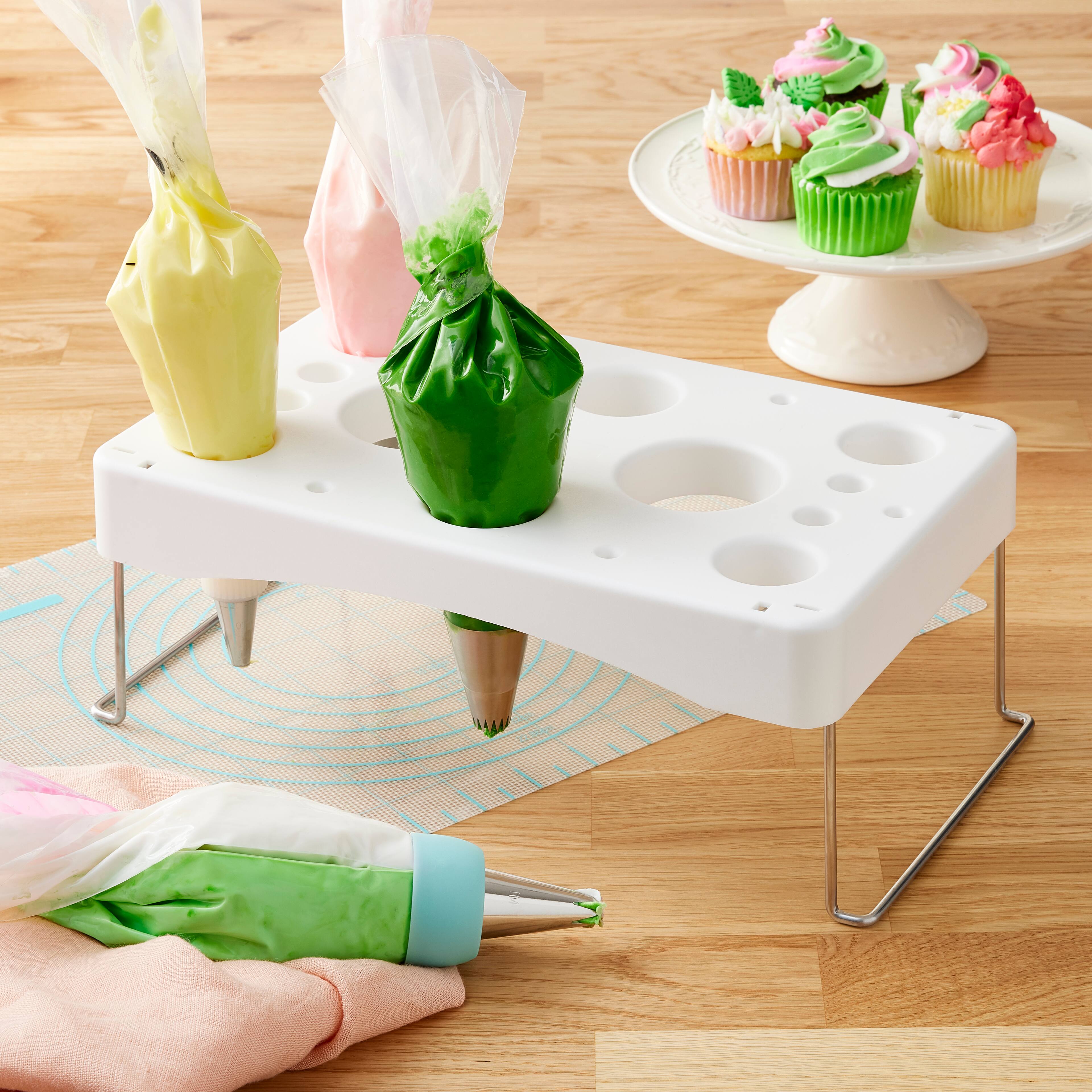 6 Pack: Decorating Bag Holder by Celebrate It&#xAE;
