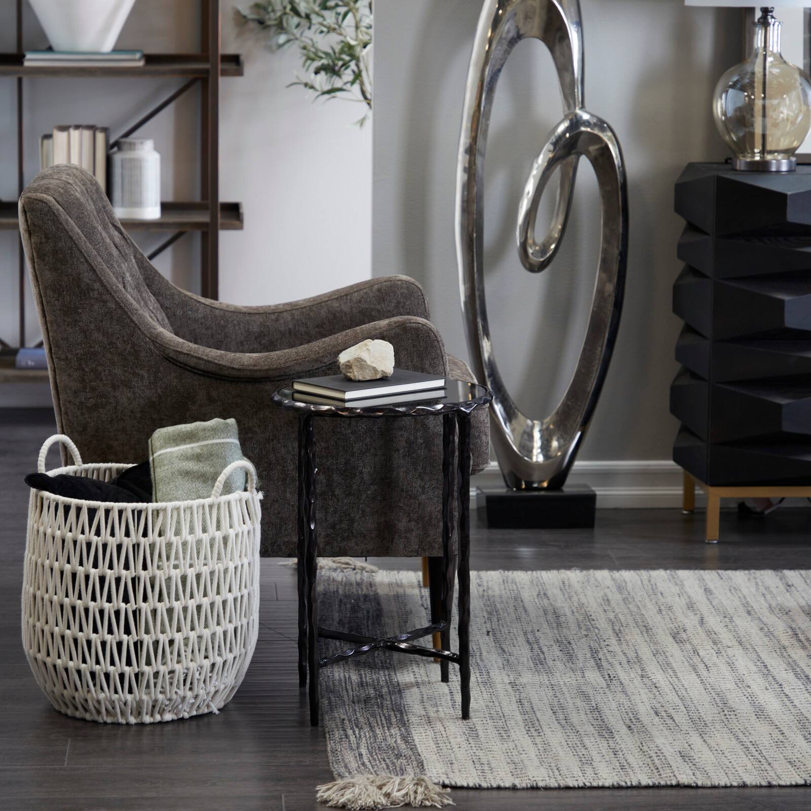 22" Aluminum Accent Table with Shaded Glass Top