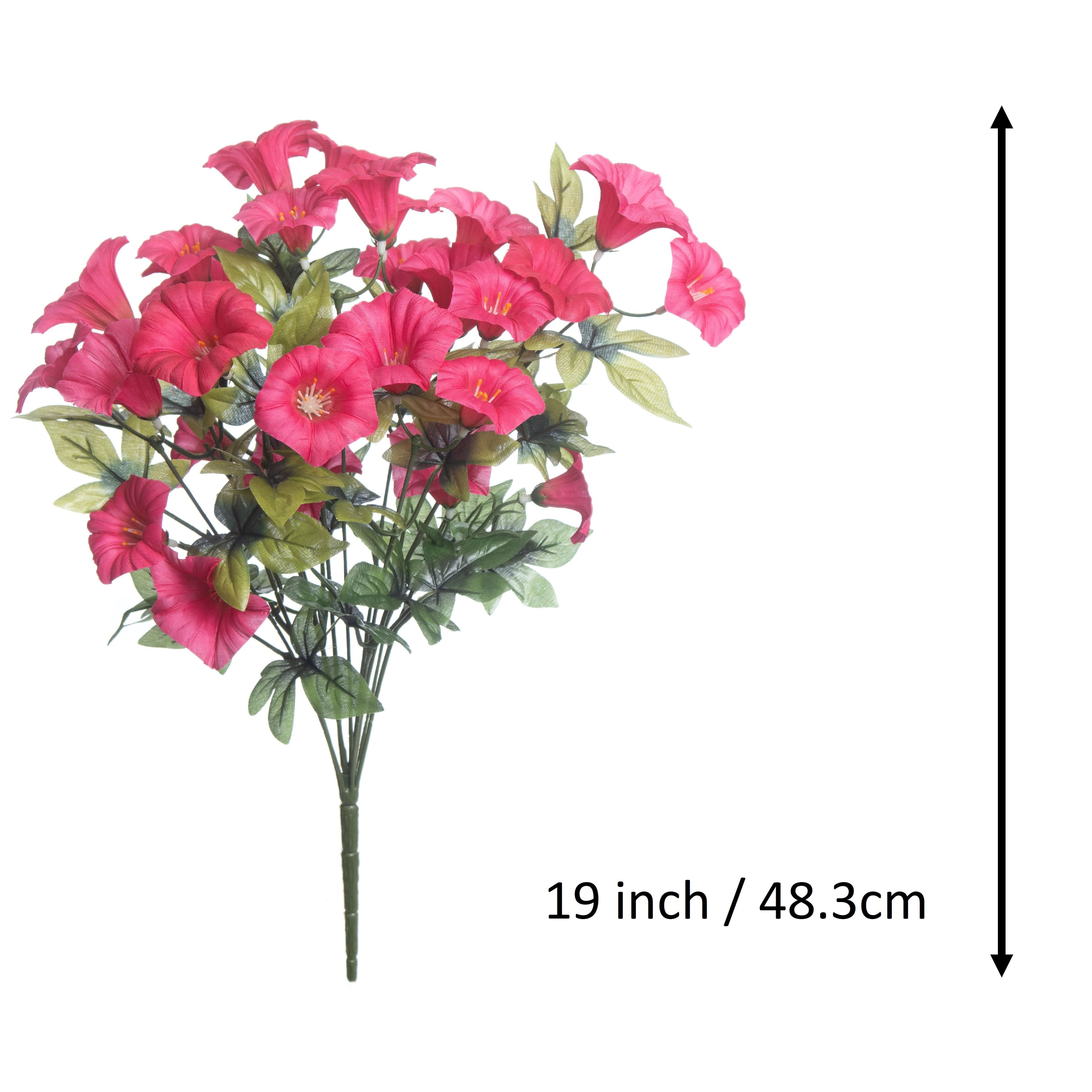 19&#x22; Petunia Bush by Ashland&#xAE;