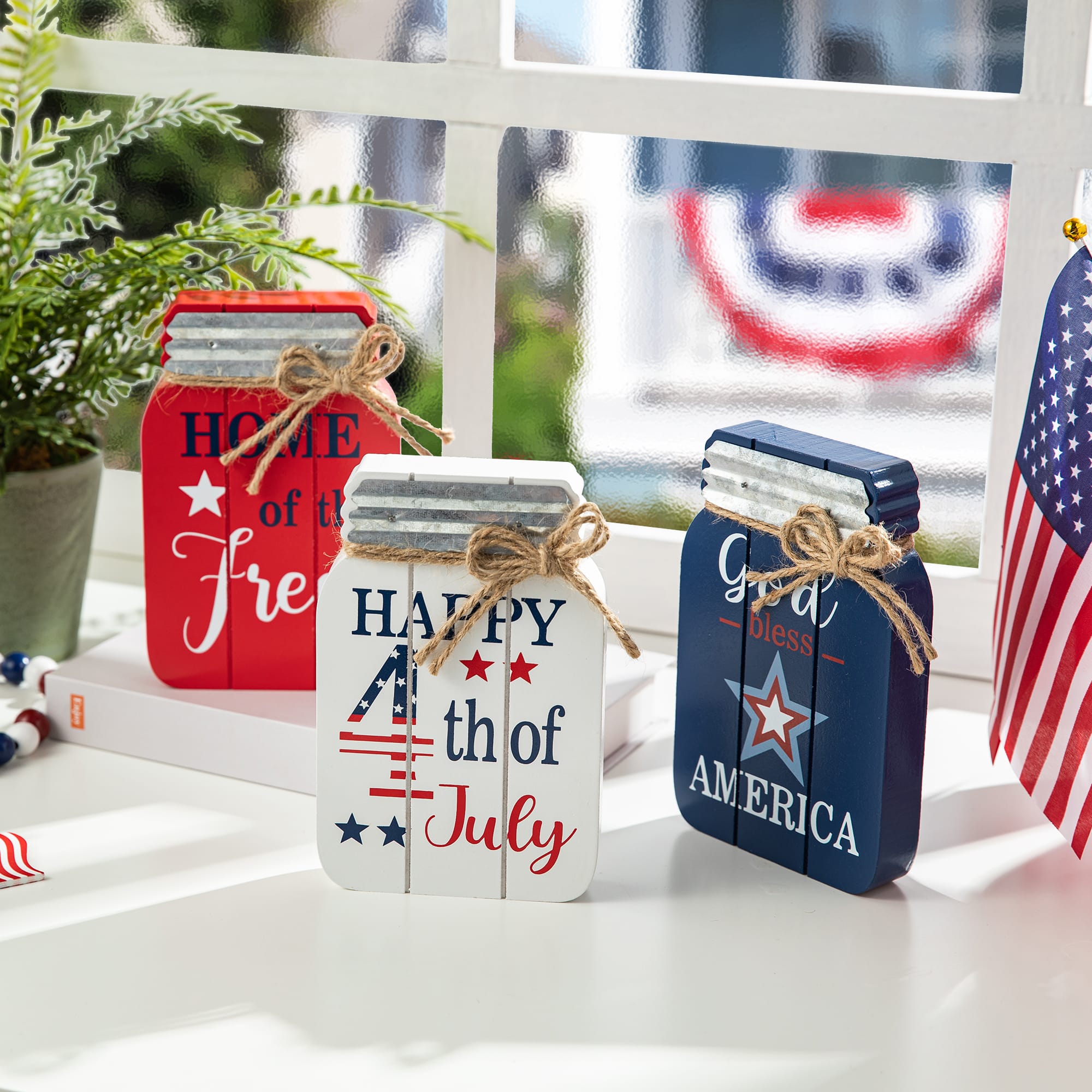 Glitzhome&#xAE; 7&#x22; Patriotic Americana Mason Jar Tabletop Jar D&#xE9;cor Set