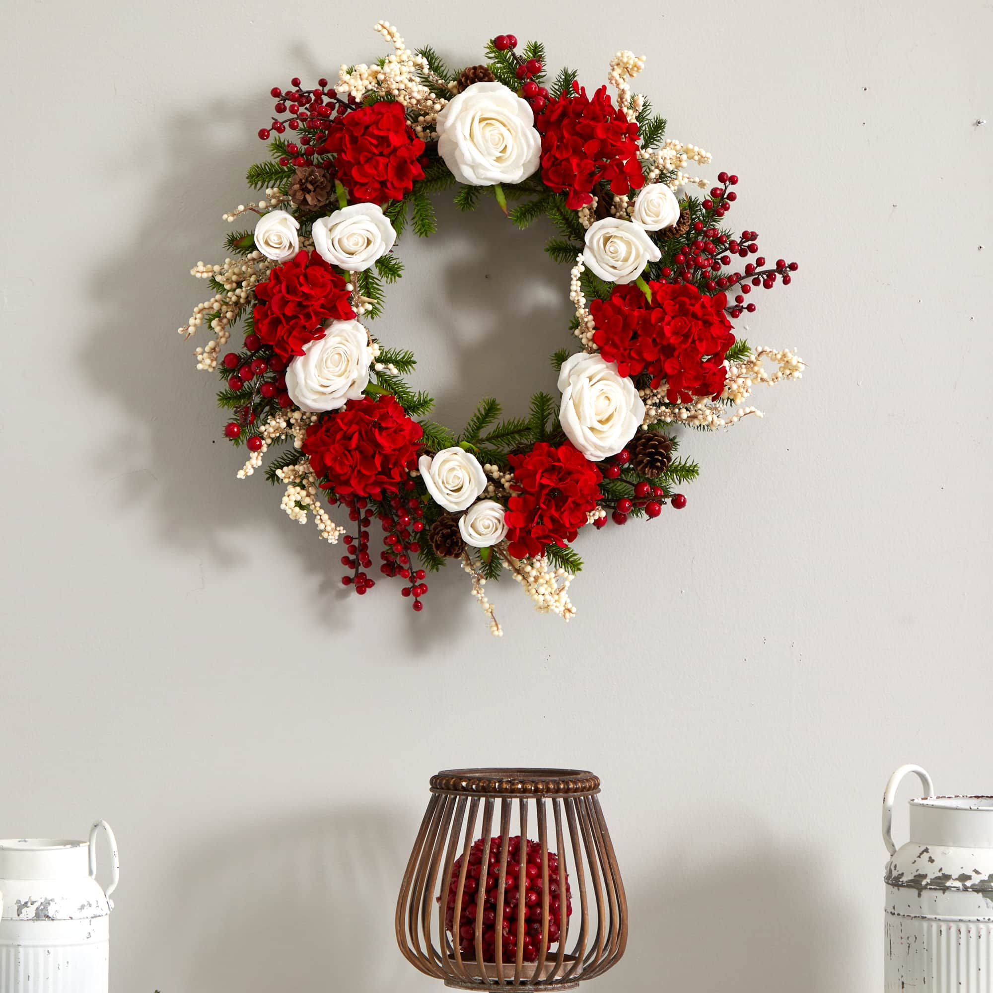 24&#x22; Red Hydrangea with White Roses Wreath