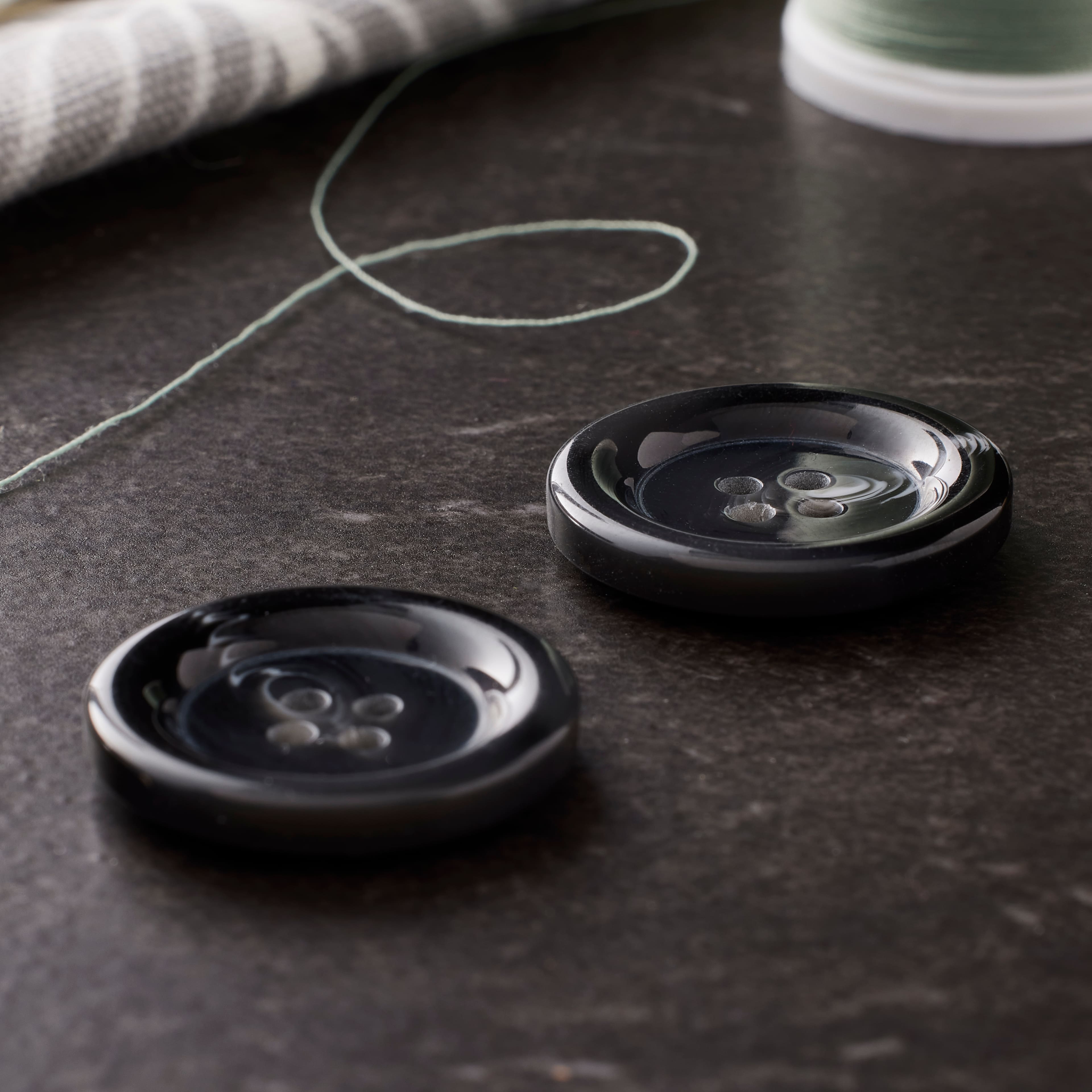 MJTrends: Large Buttons: Black (1.25 inches)