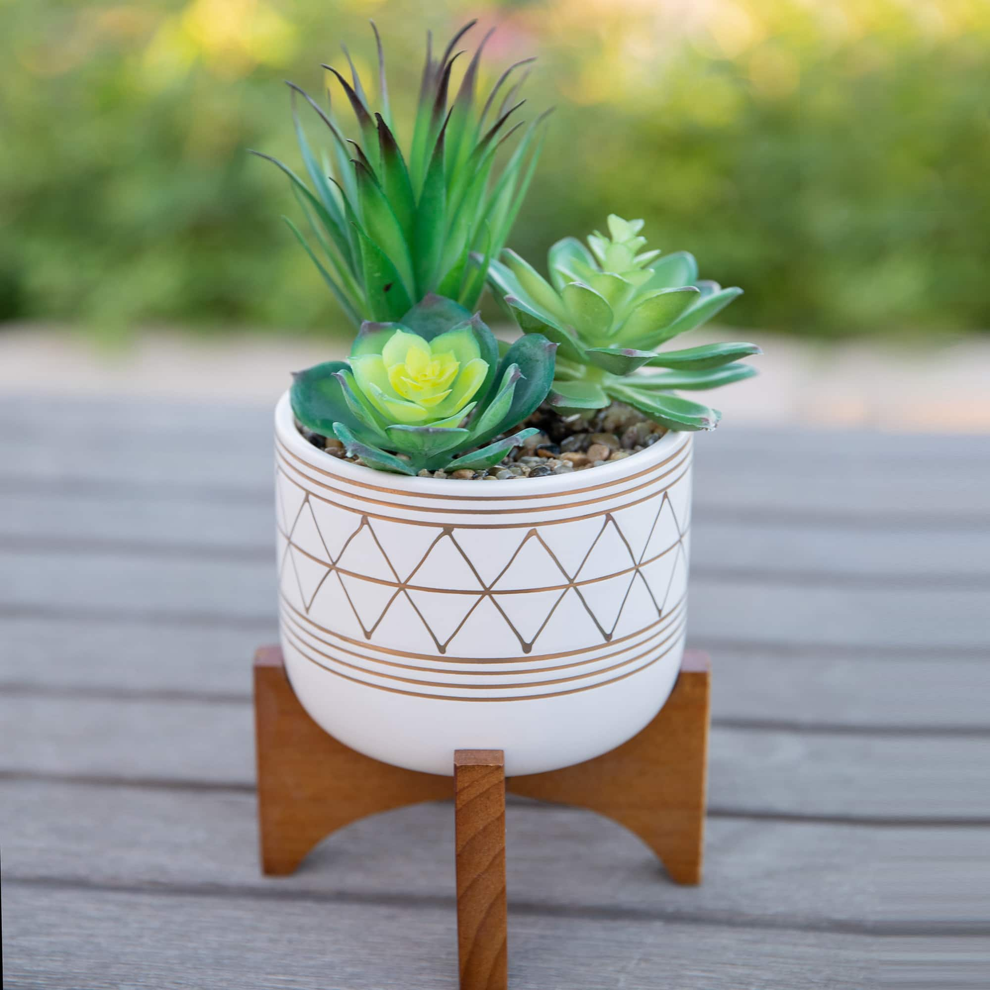 Flora Bunda 5&#x22; White Gold Geo Planter With Wood Stand