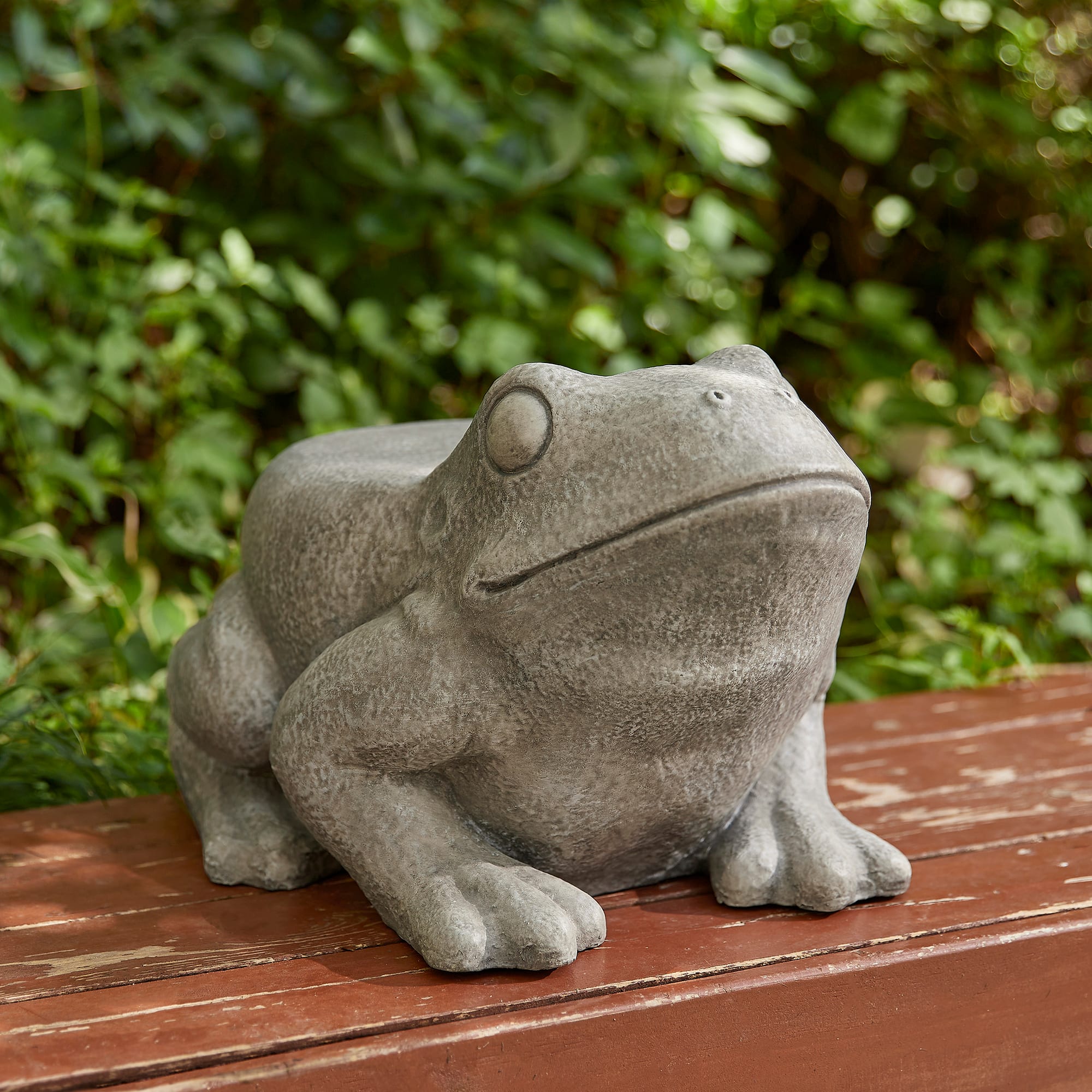 Glitzhome&#xAE; 15.25&#x22; Frog Garden Statue Planter Stand
