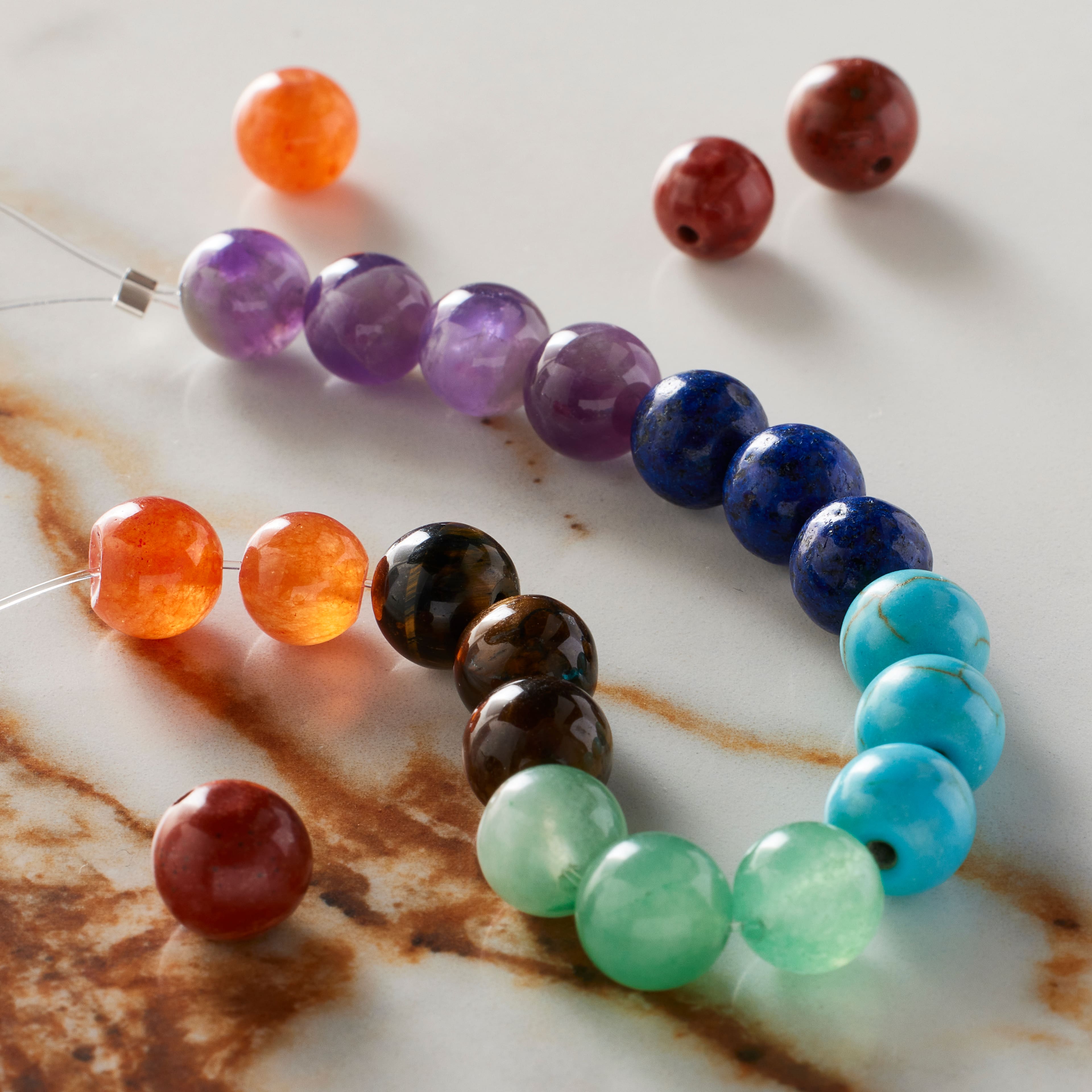 Assortiment de perles rondes en pierre arc-en-ciel de 7,5&#xA0;mm de Bead Landing