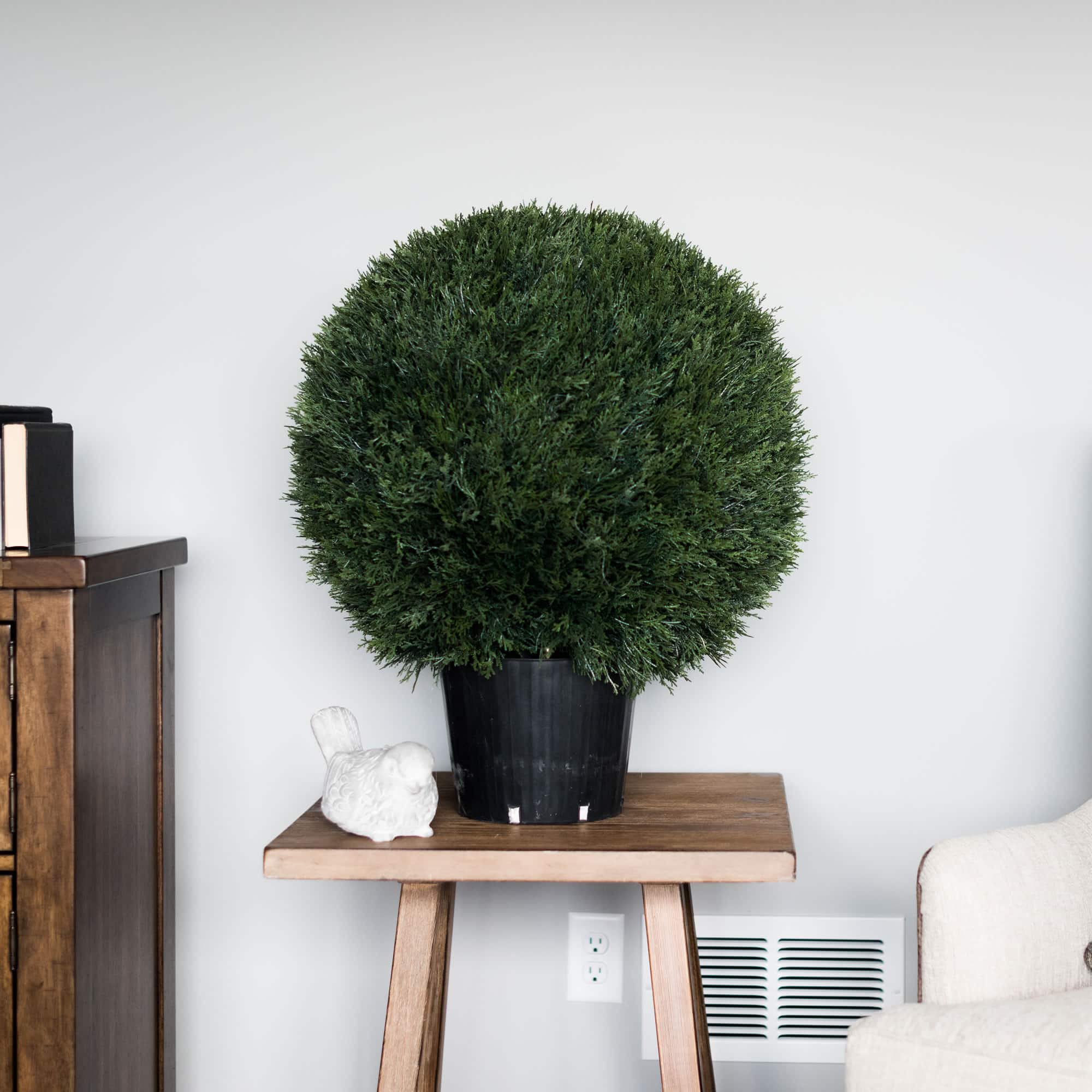 20&#x22; Artificial Green Cedar Ball