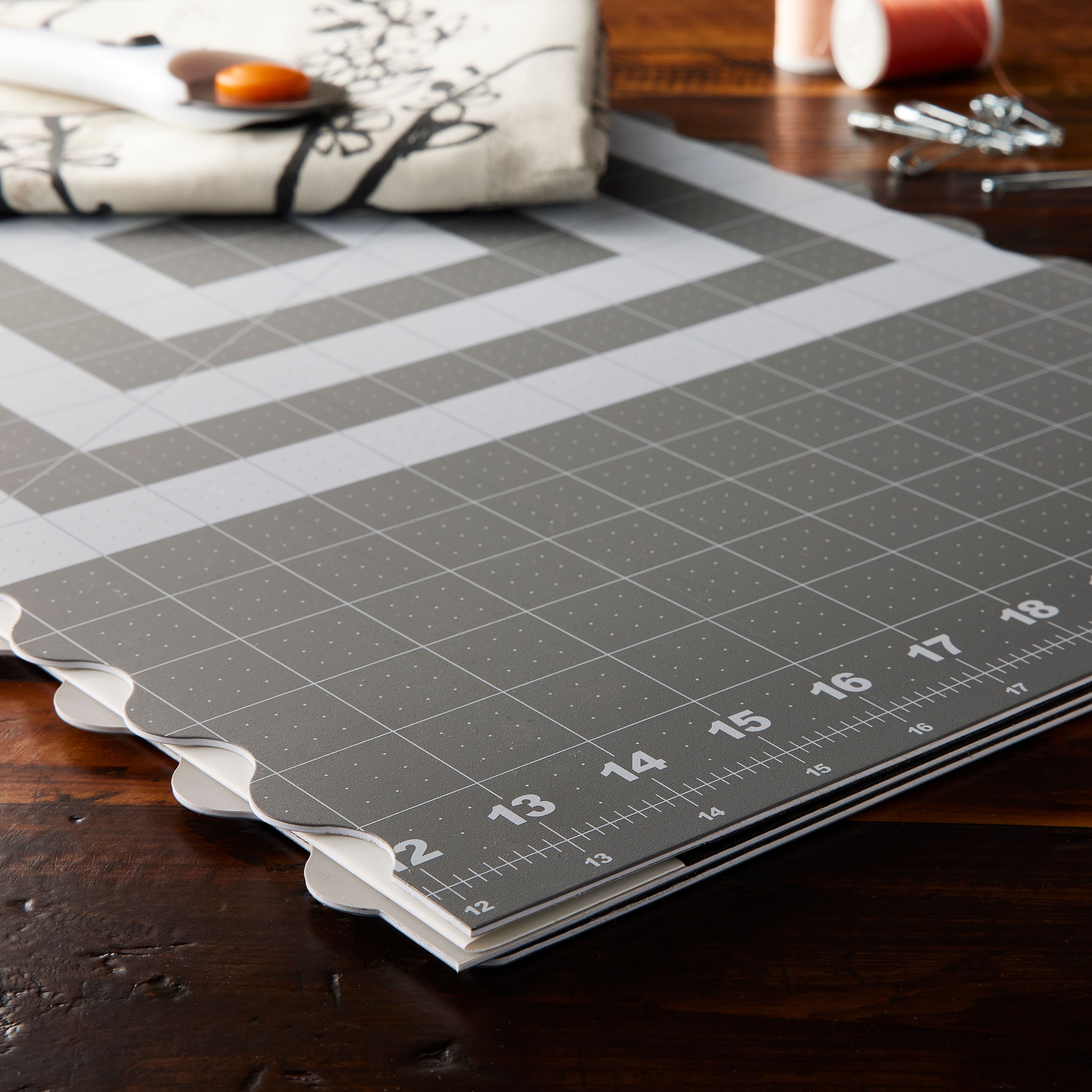 Fiskars Folding Cutting Mat with Non-Slip Base 24 x 36 — AllStitch  Embroidery Supplies