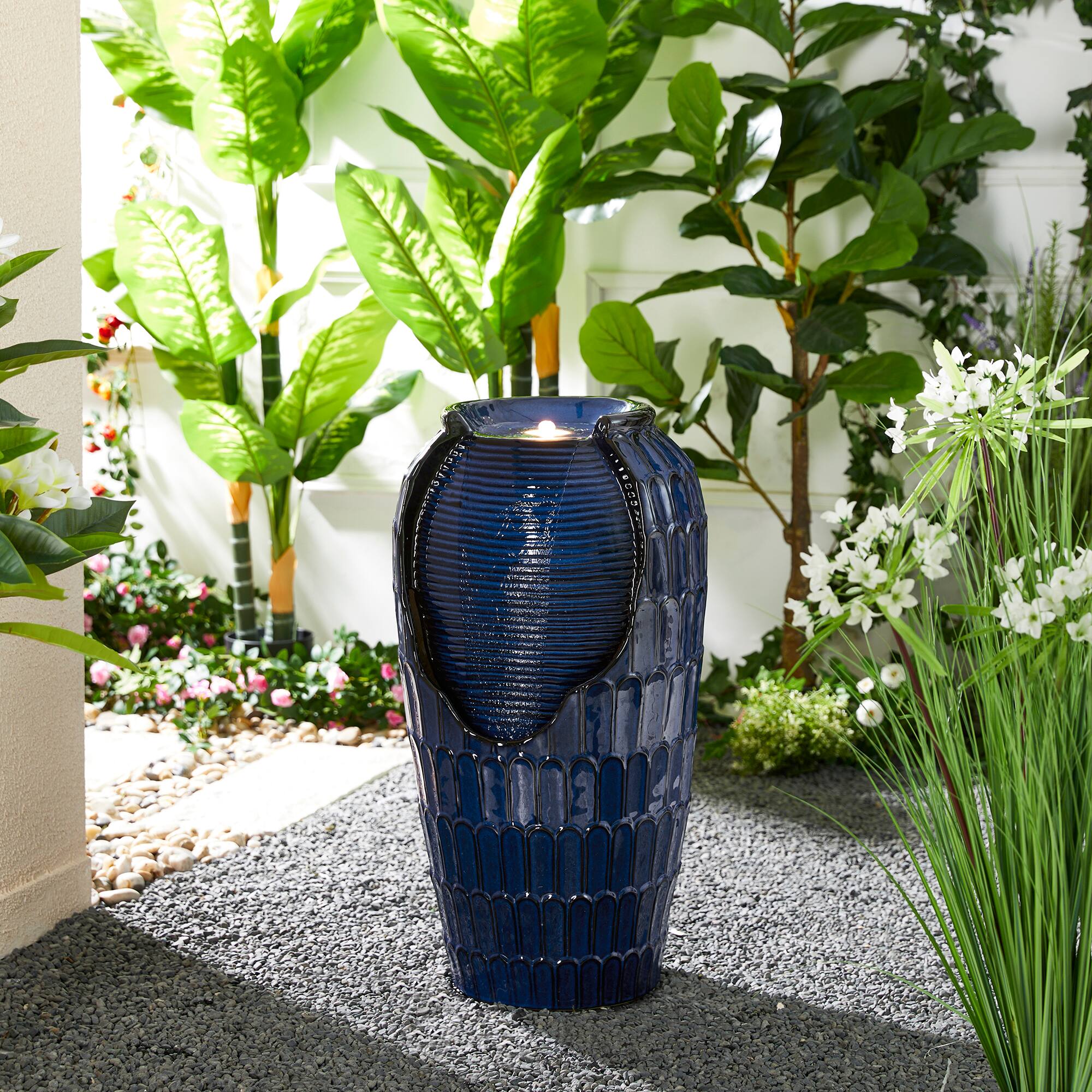 Glitzhome&#xAE; 28.25&#x22; LED Petals Textured Ceramic Jar Outdoor Floor Fountain