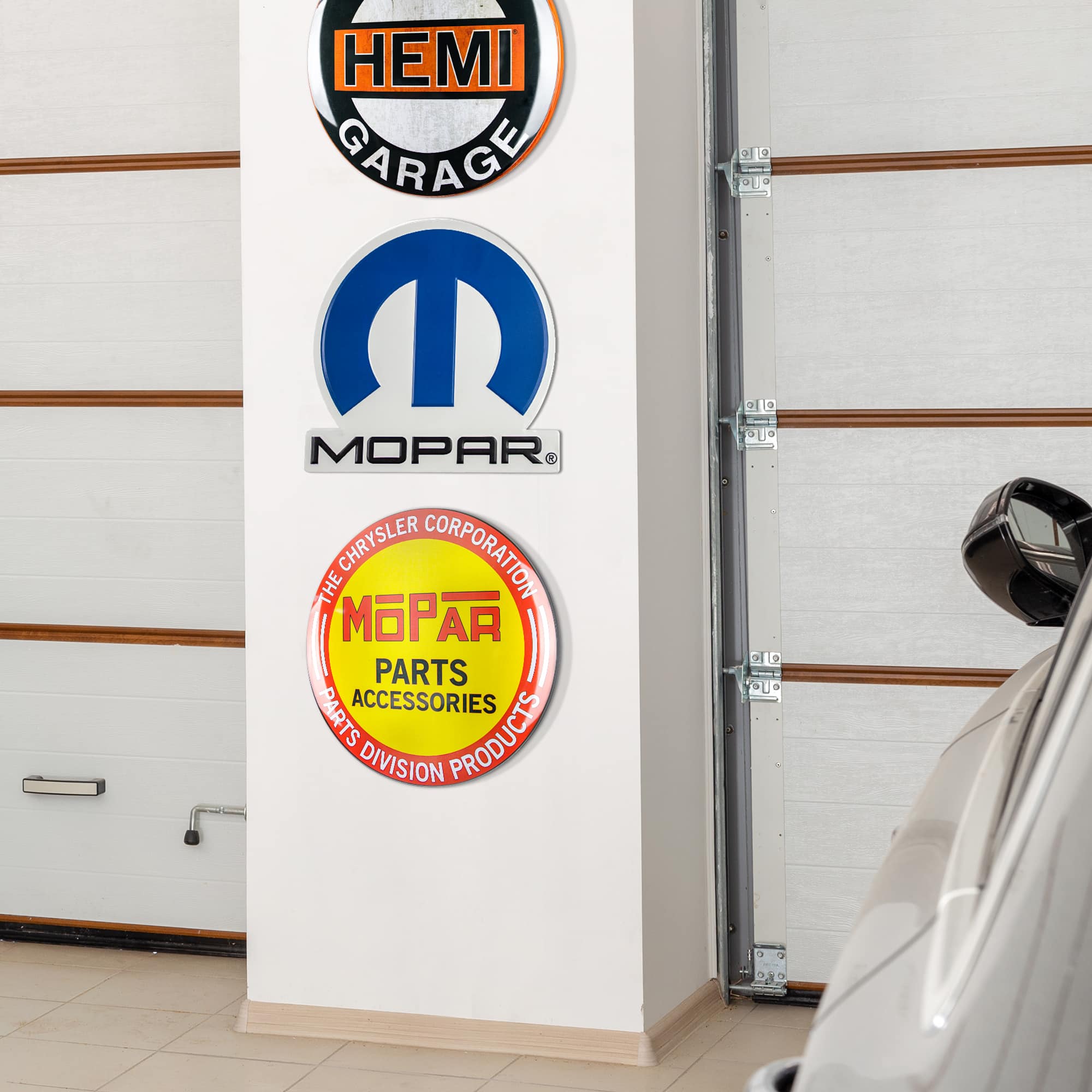 American Art Décor™ 15.5" Mopar™ Dome Metal Sign