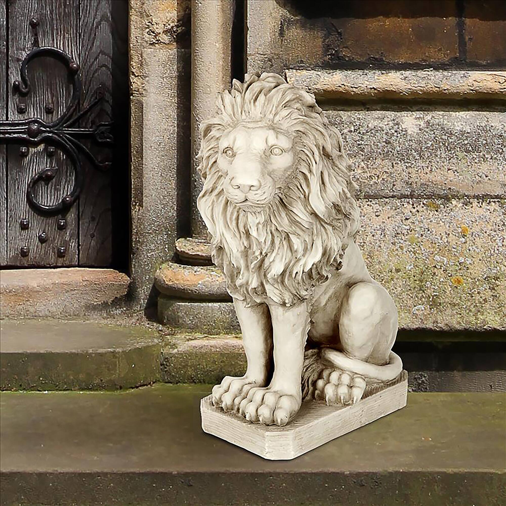 Design Toscano 21&#x22; Mansfield Manor Lion Sentinel Statue