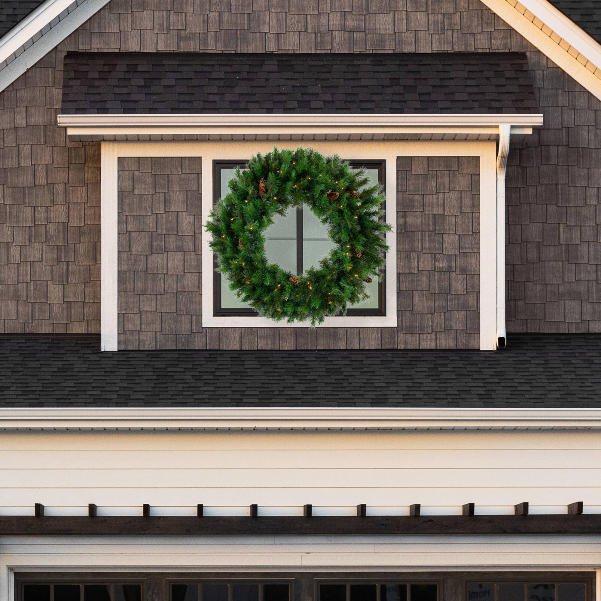 48&#x22; Pre-Lit Royal Oregon Pine Artificial Christmas Wreath