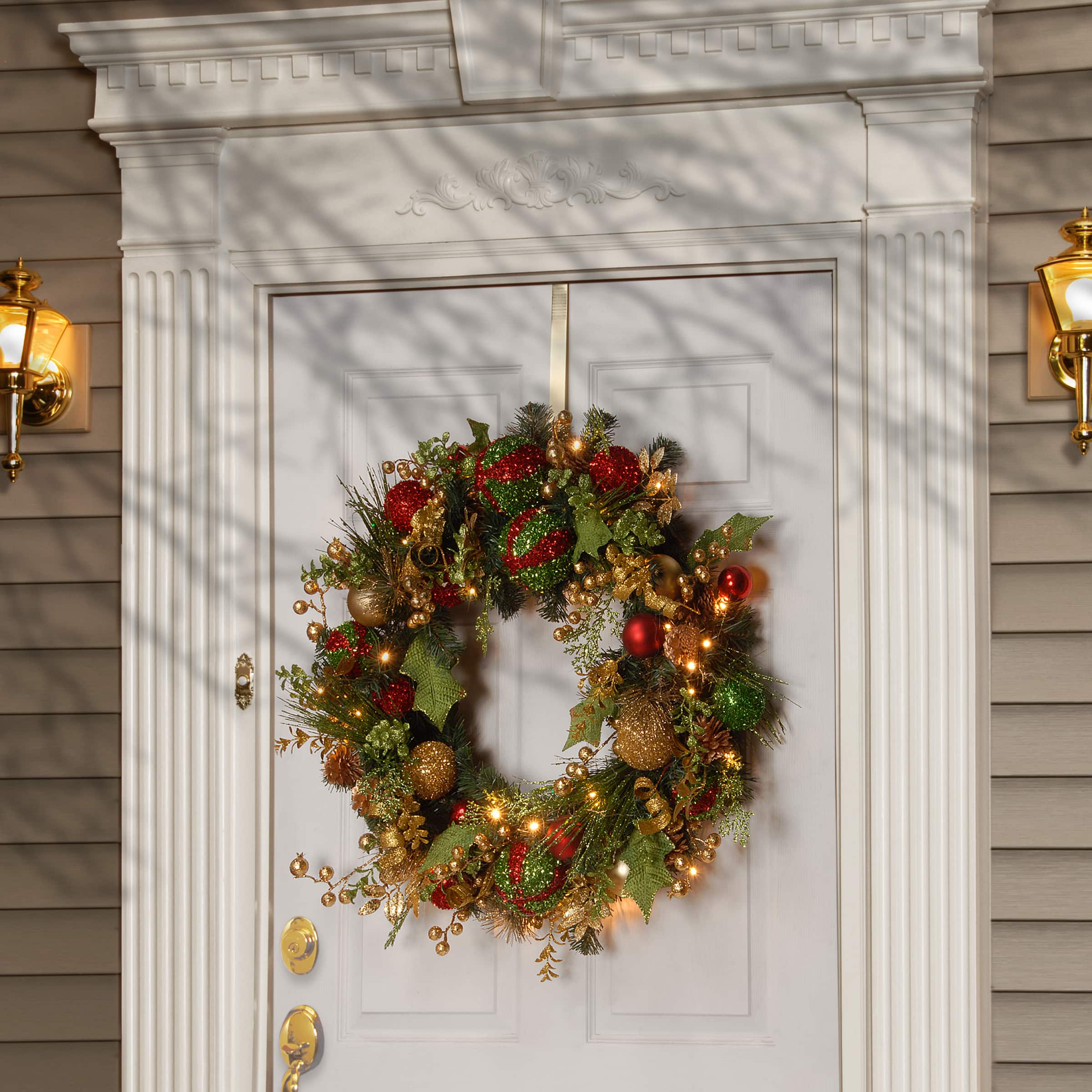 24" Ornament, Pinecone & Berry Wreath With Warm White LED Lights