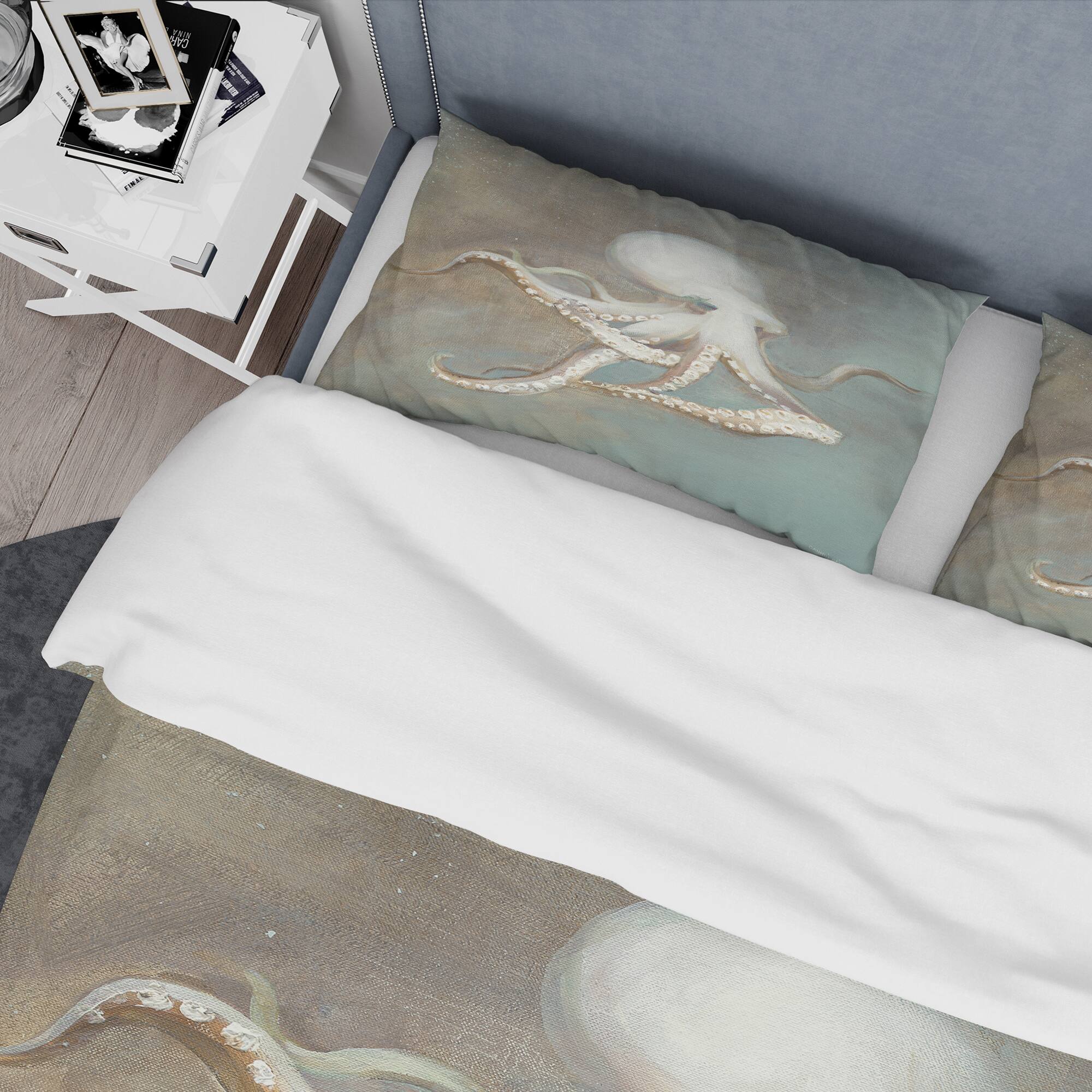 Designart &#x27;Octopus Treasures from the Sea&#x27; Coastal Bedding Set - Duvet Cover &#x26; Shams