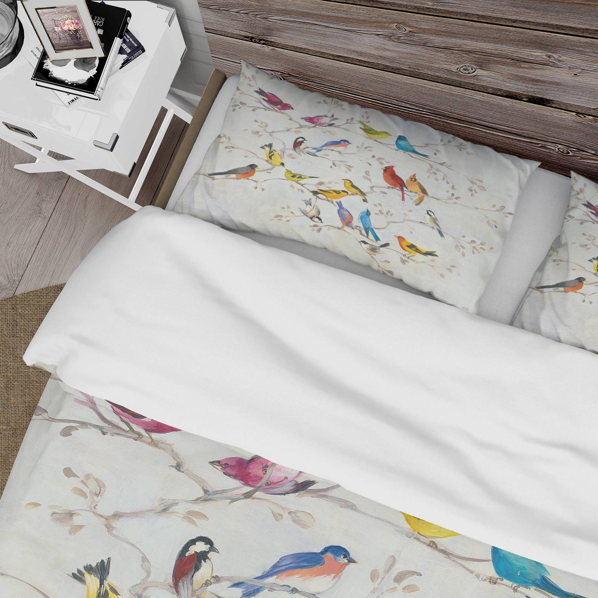Designart &#x27;Multi-Color Bird on Tree&#x27; Traditional Bedding Set - Duvet Cover &#x26; Shams